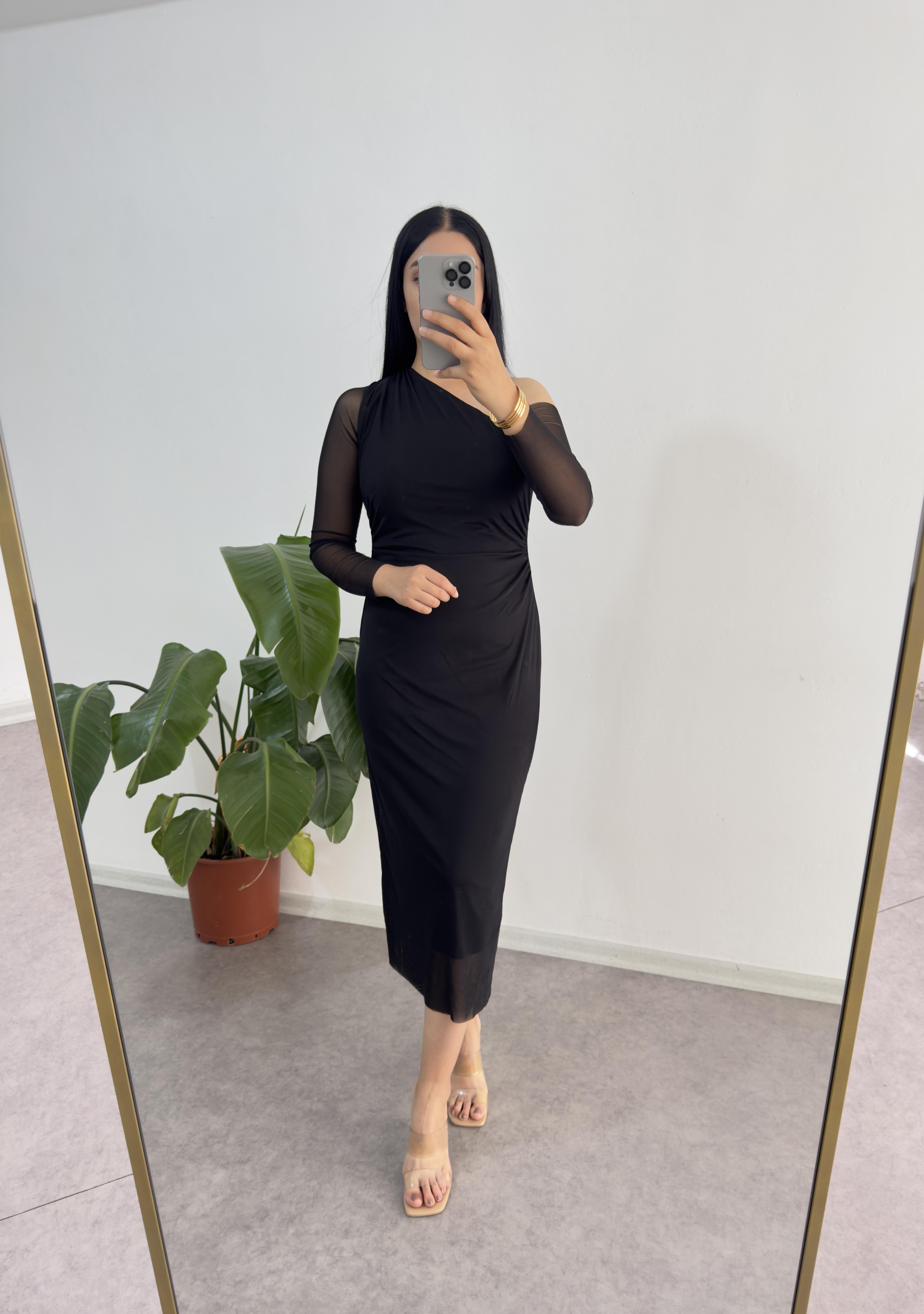 Düşük Kol Tül Siyah Elbise