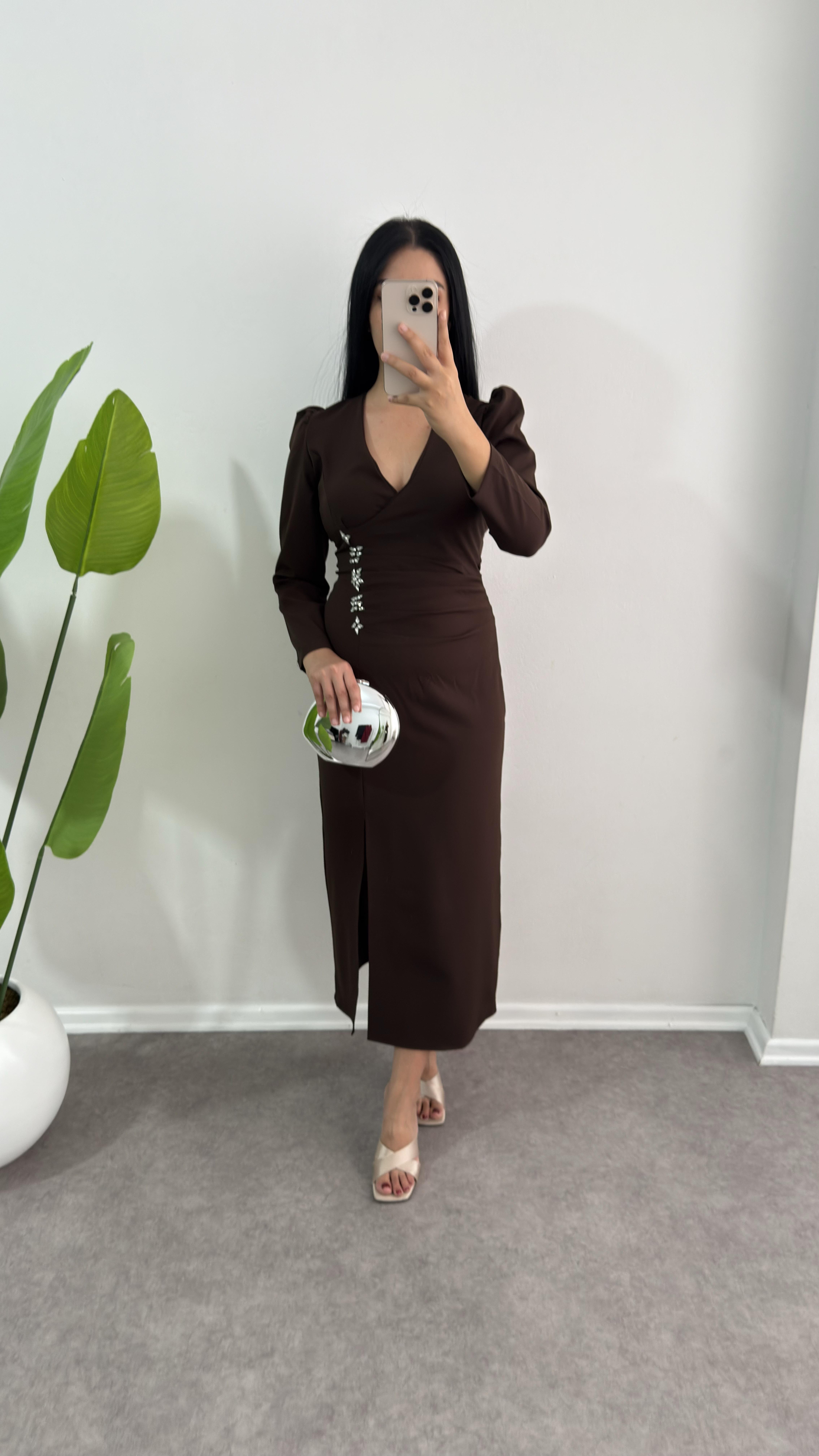 Karil Kahverengi Taşlı Elbise