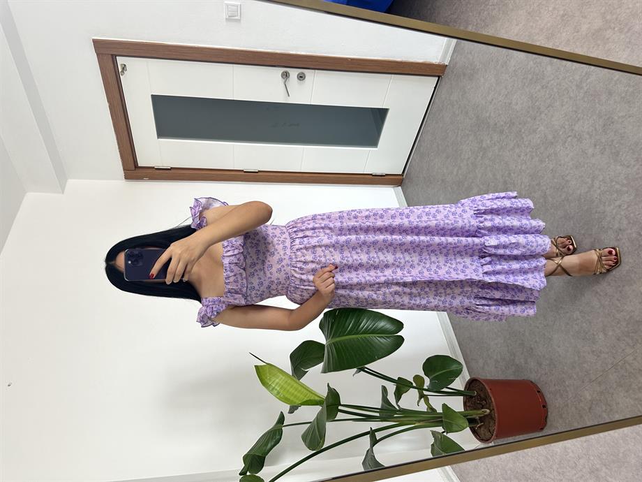 Lila çiçekli elbise 