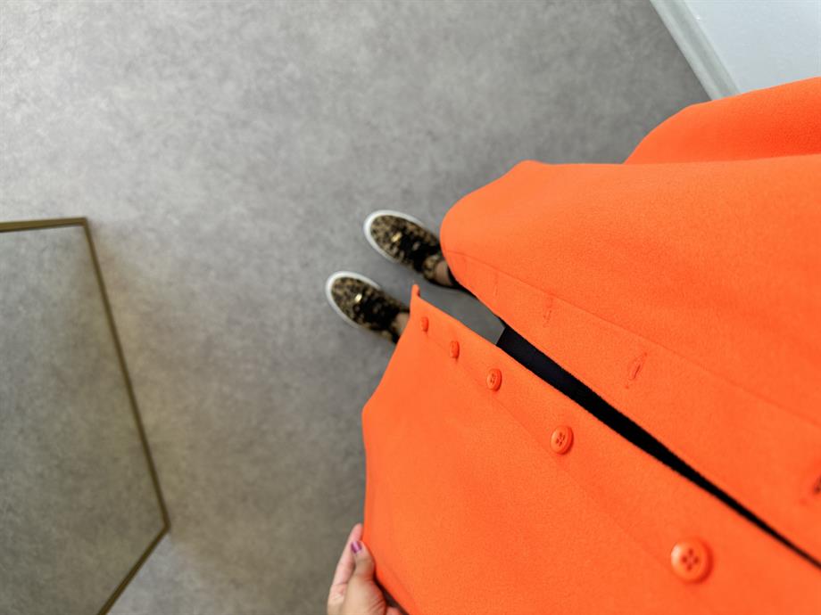 Polarlı turuncu gömlek