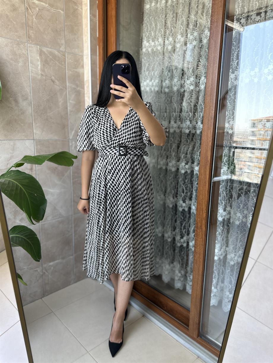 Şifon siyah beyaz kemerli elbise