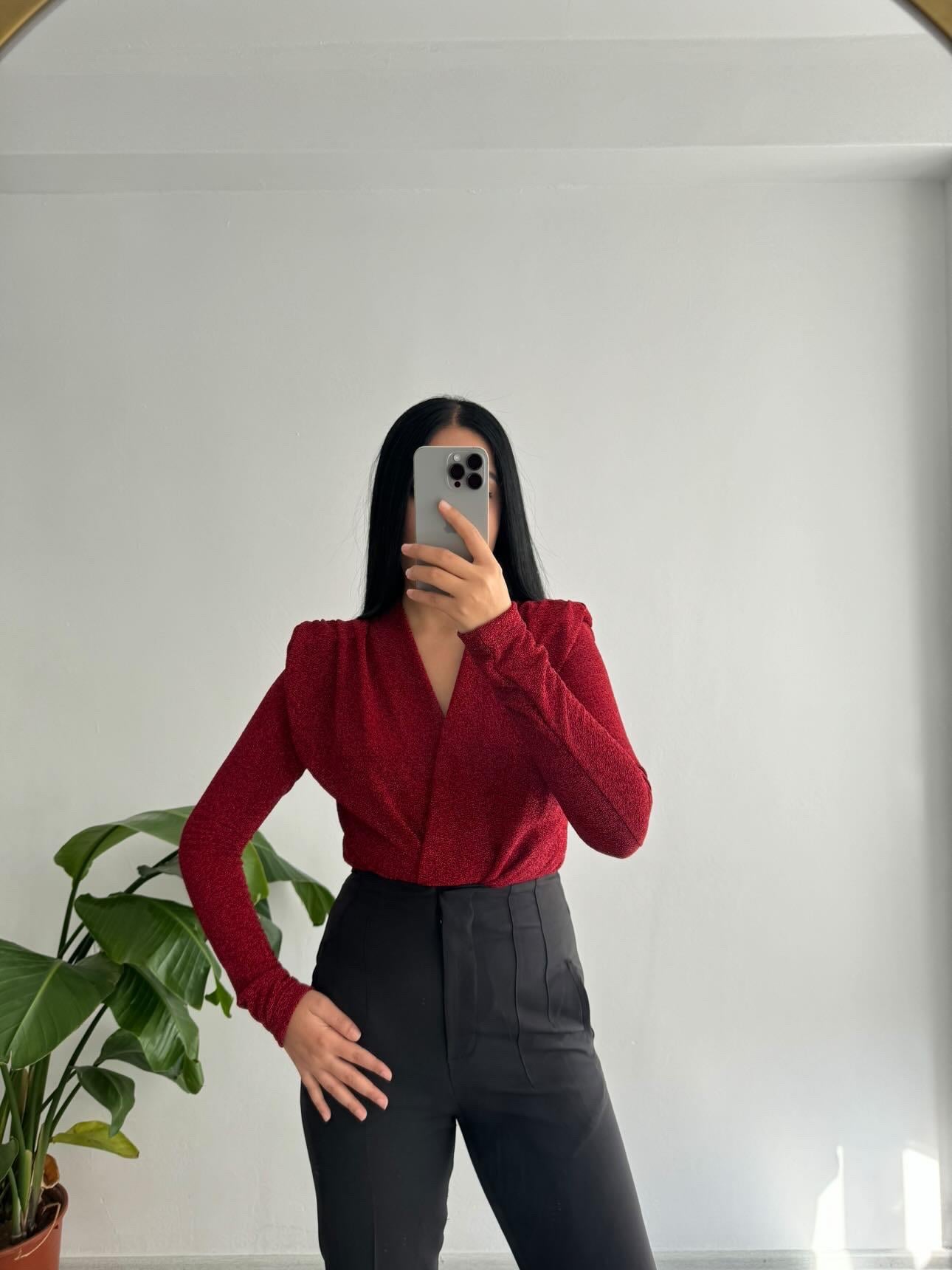 Simli bluz kırmızı