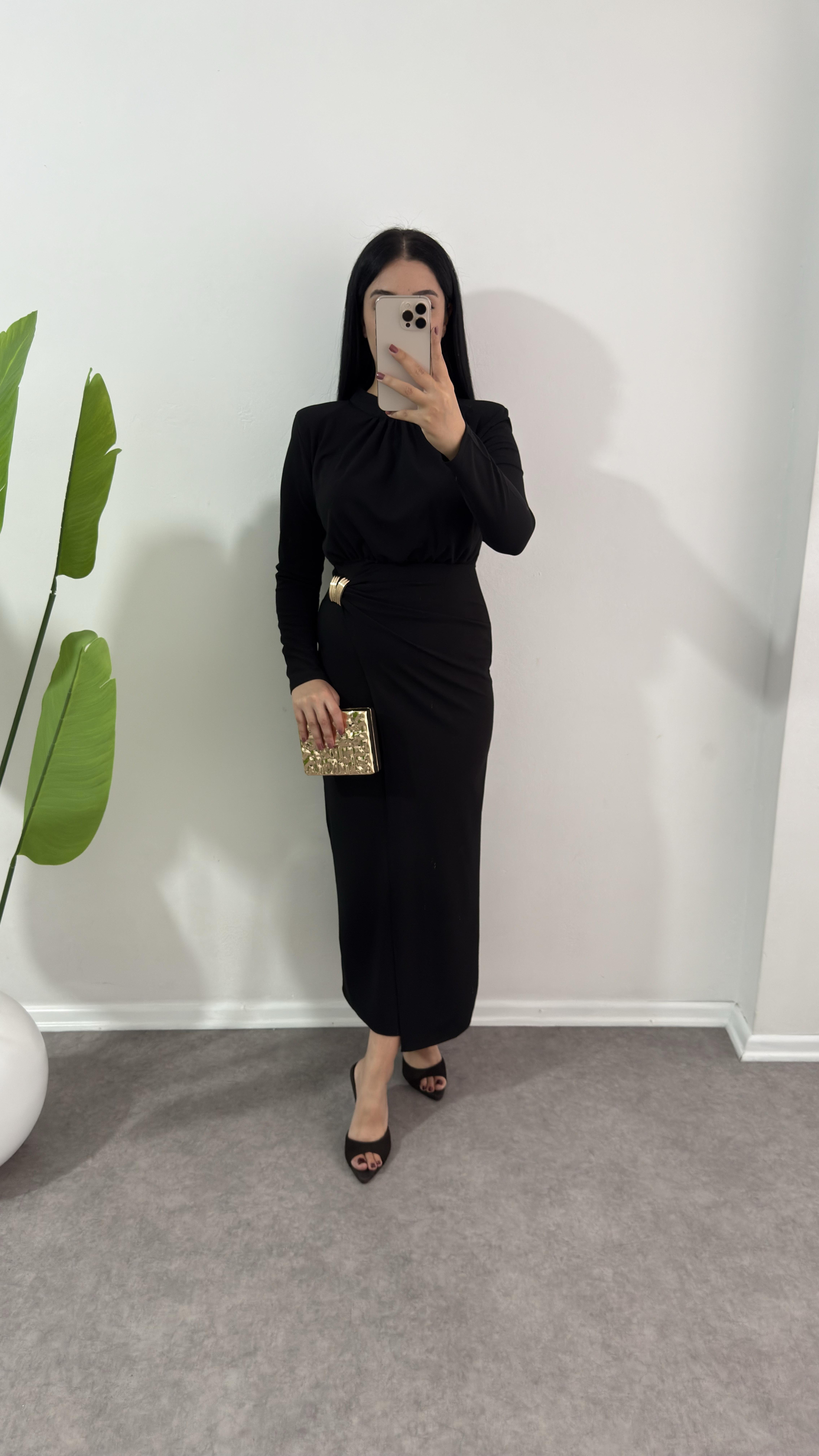 Siyah Sever Krep Elbise