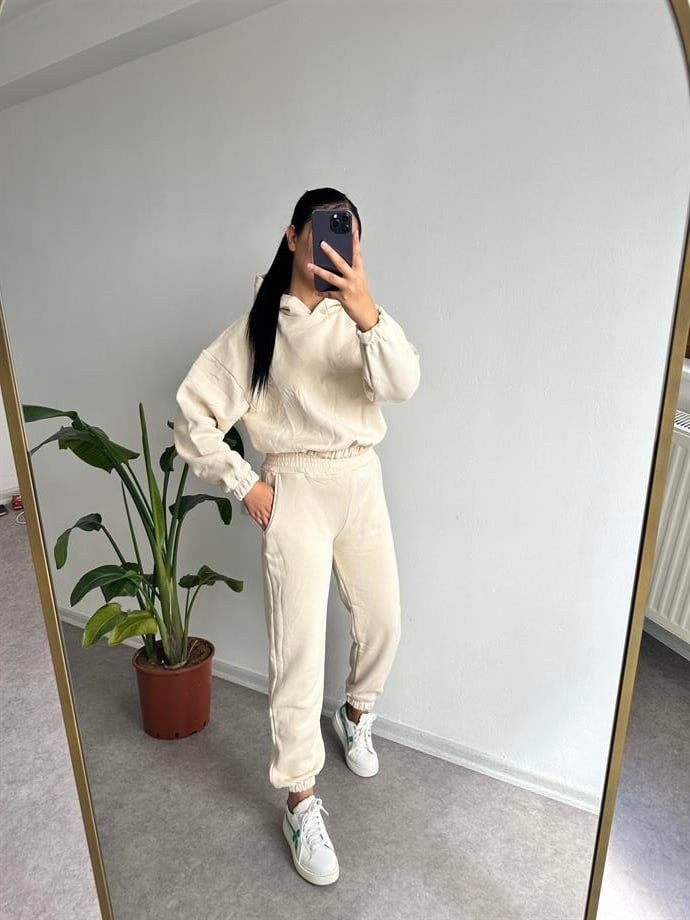 Bej eşofman takımı 