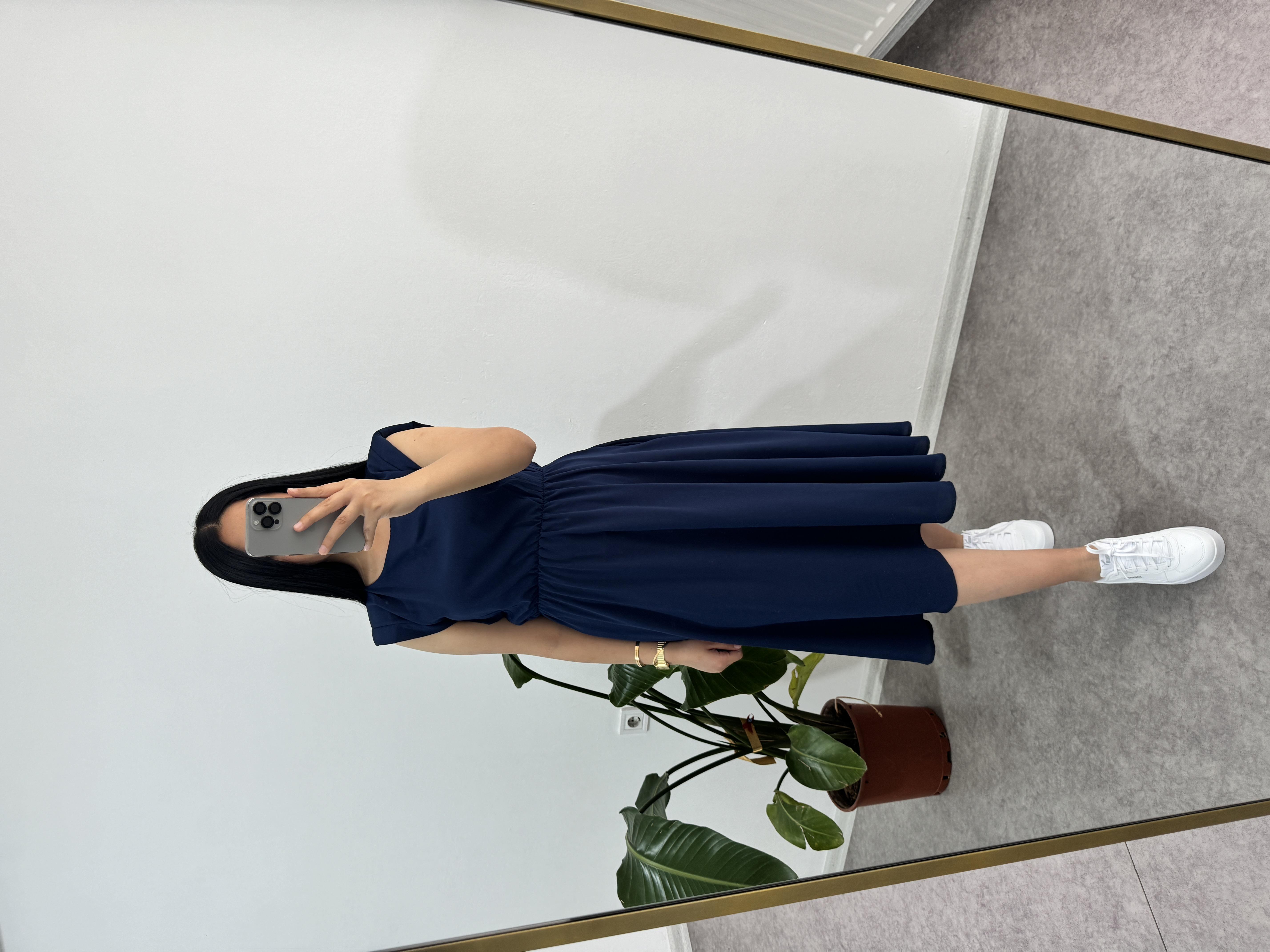 Beli Lastikli Lacivert Elbise