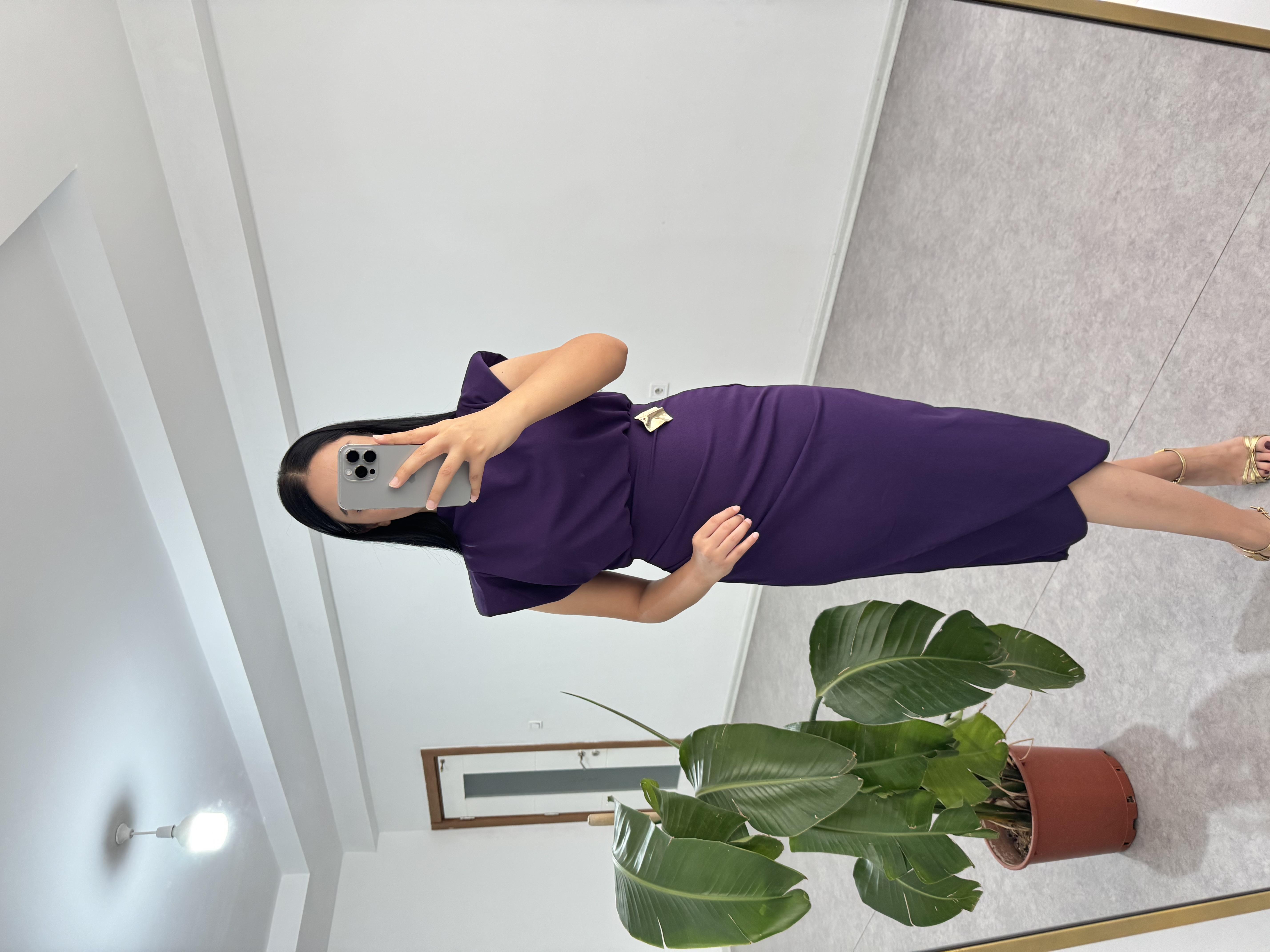 Broşlu Mor elbise