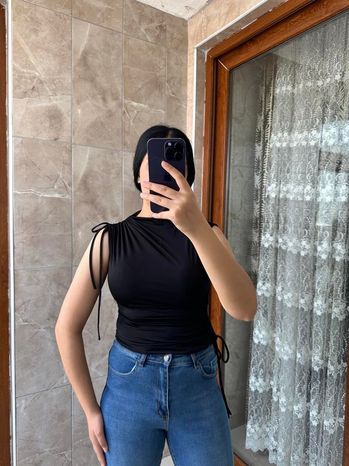 Büzgülü bluz