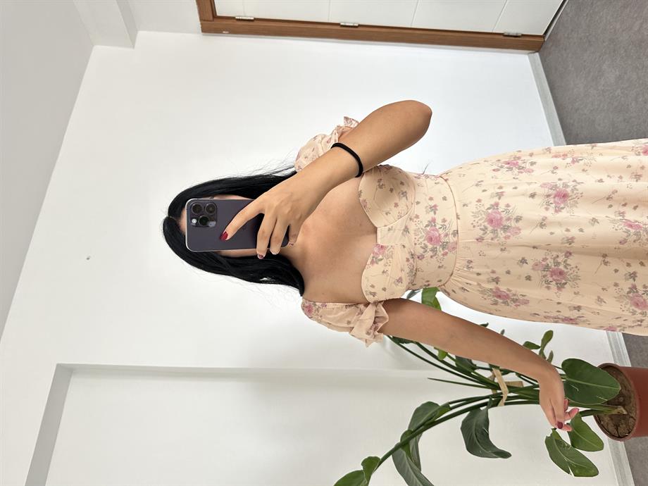 Çiçekli şifon elbise