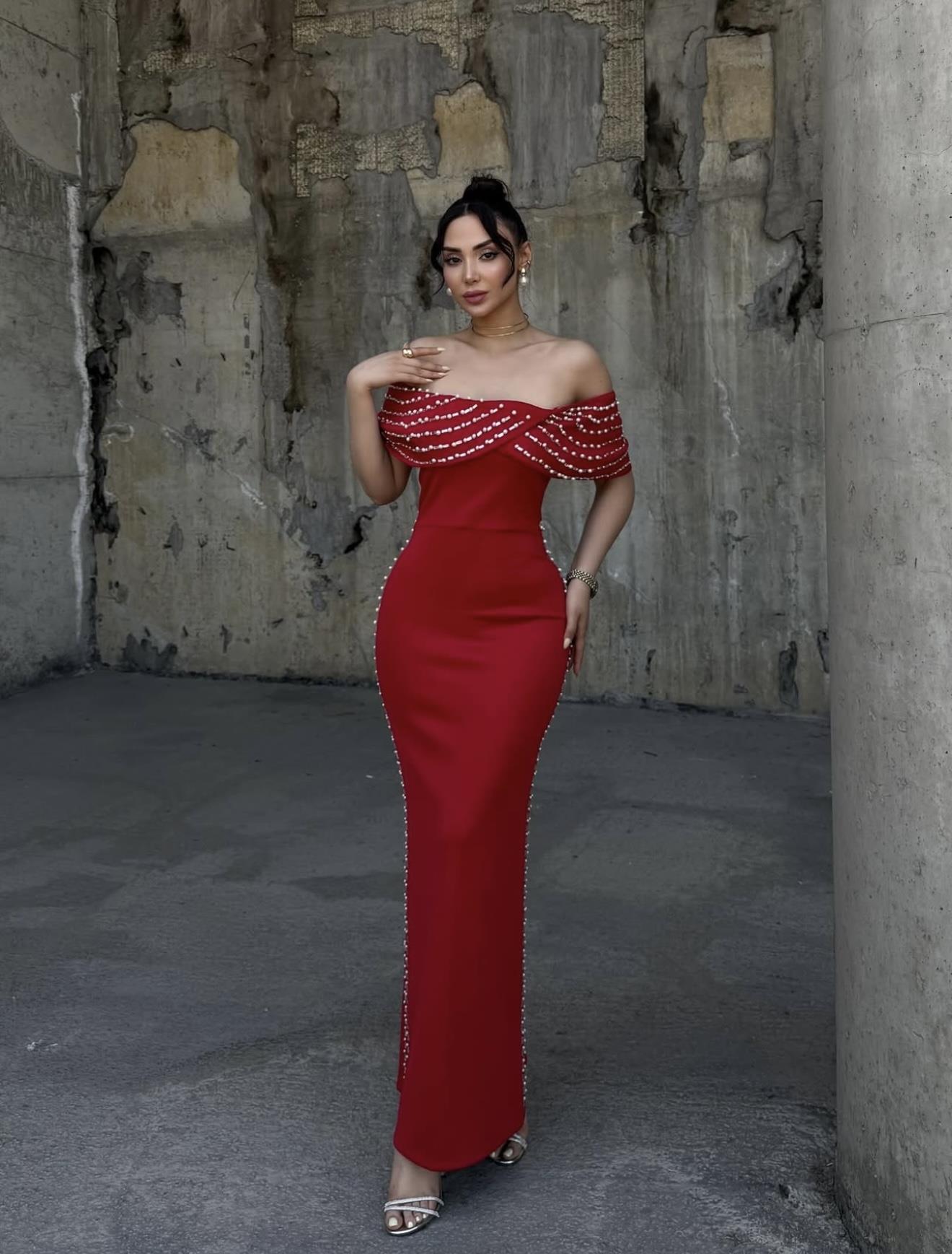 Emrella Taşlı Scuba Kırmızı Elbise