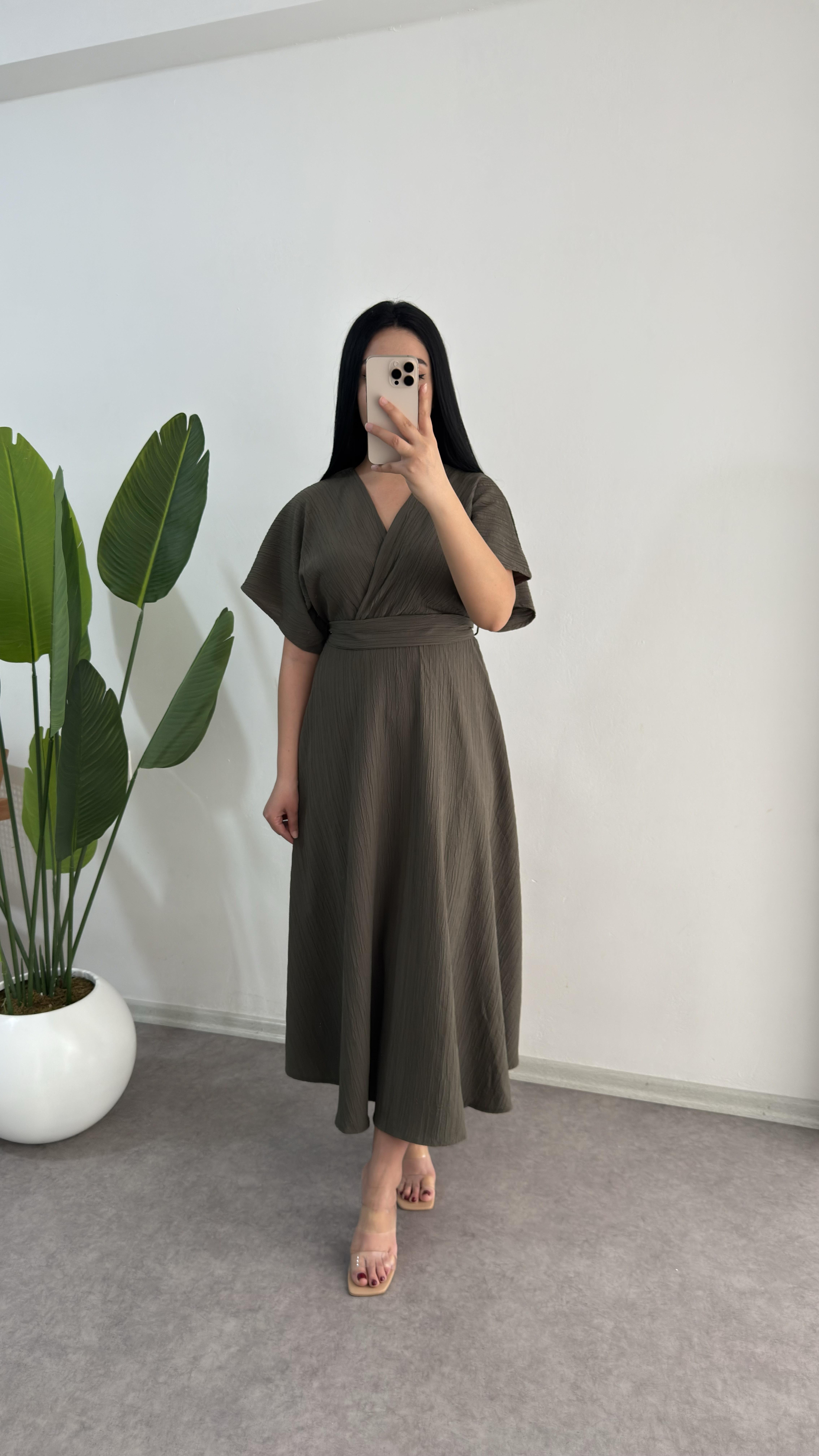 Gofre Kumaş Yeşil Elbise