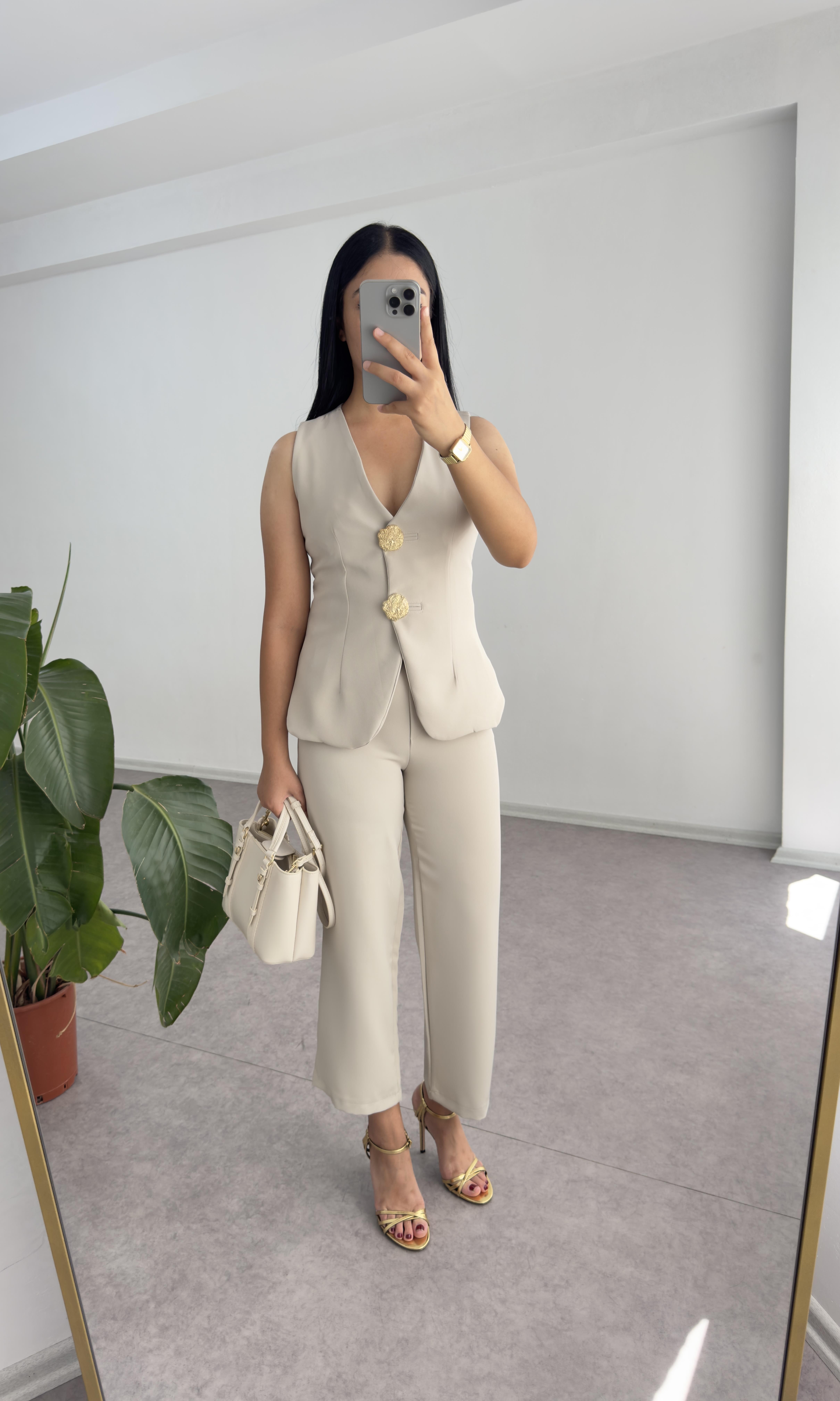 Gold Düğmeli Taş Rengi Takım