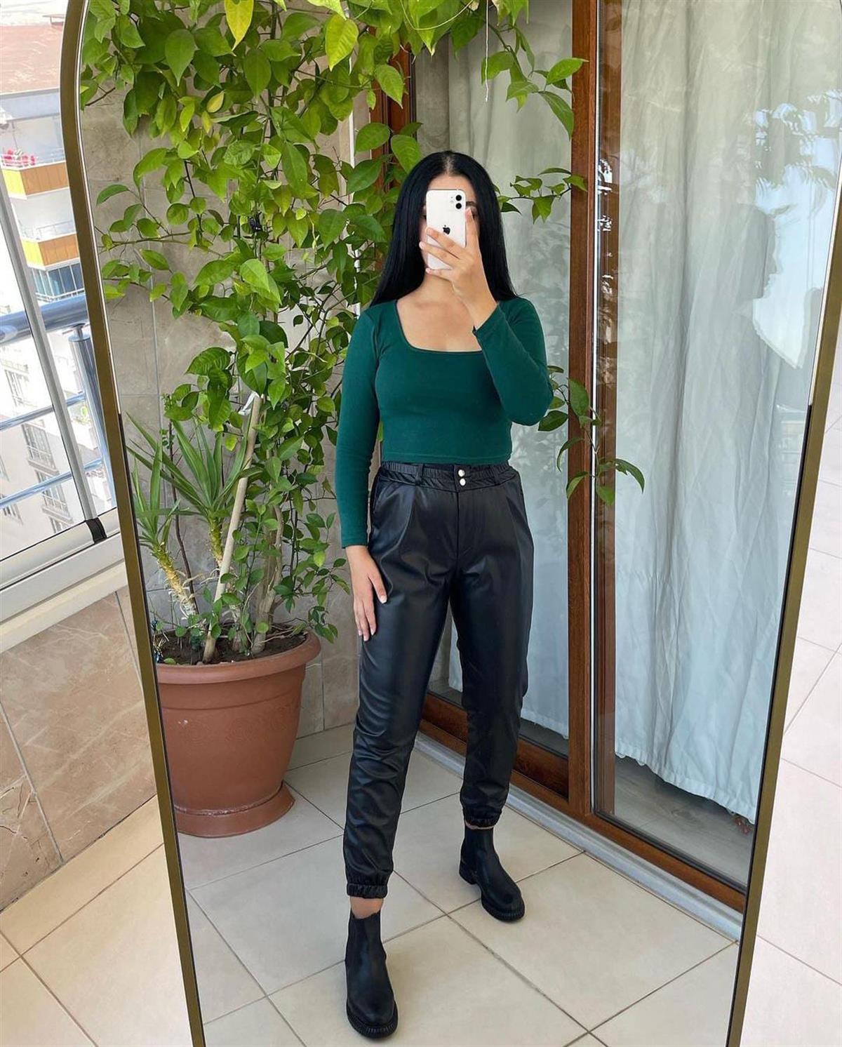 İÇİ ŞARDONLU SİYAH DERİ PANTOLON