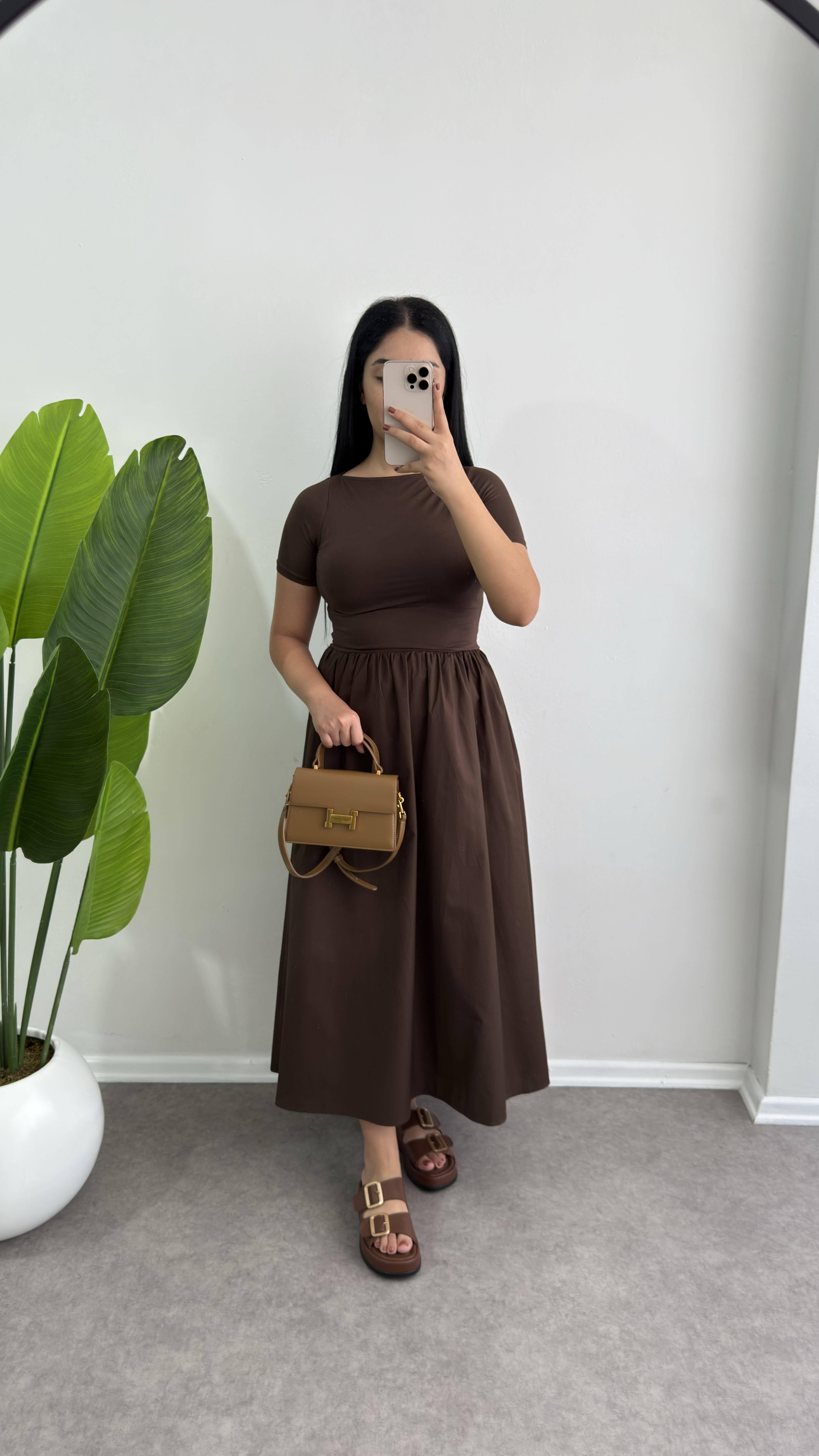 Kahverengi Hola Elbise