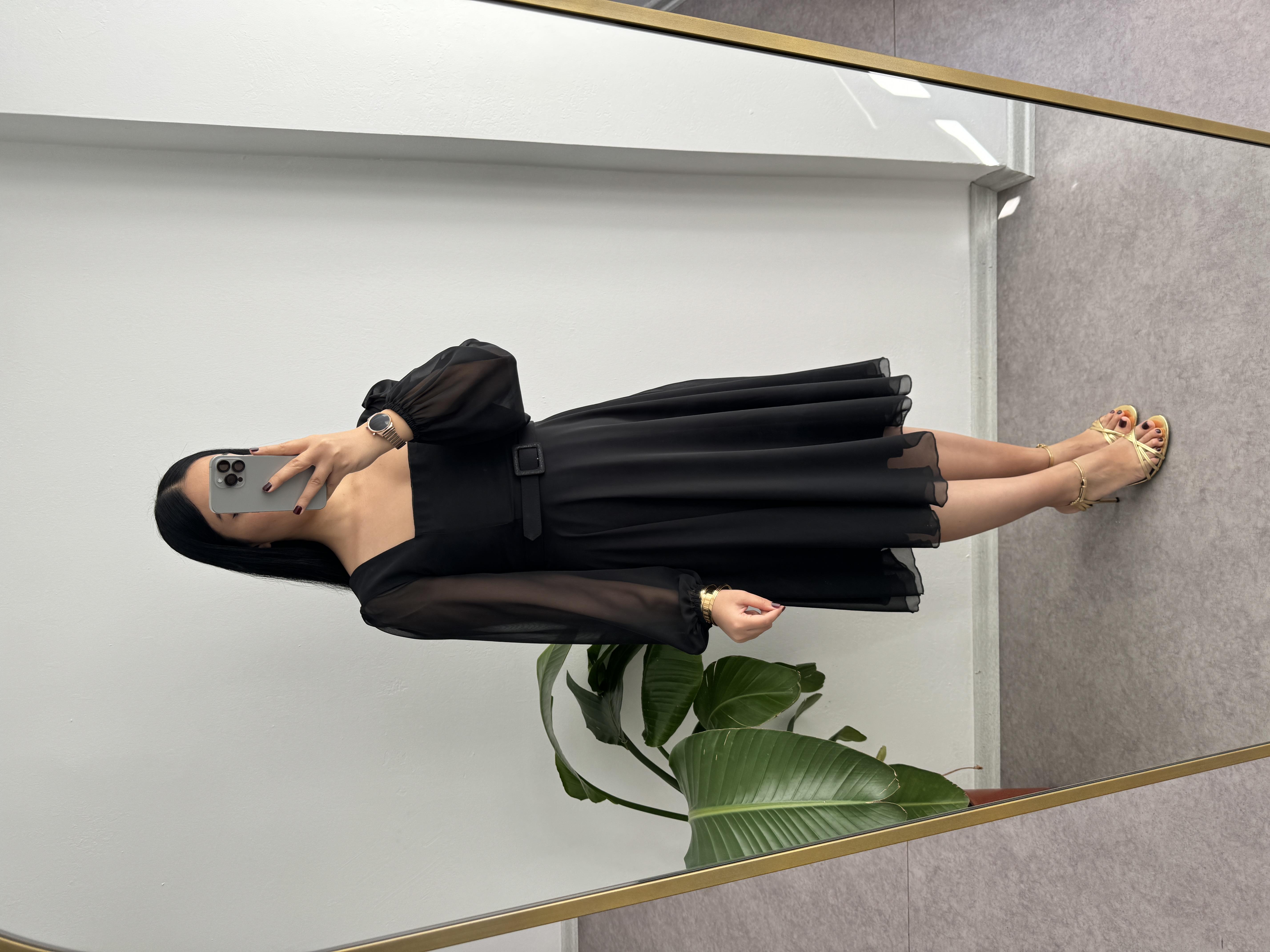 Kare Yaka Şifon Siyah Elbise