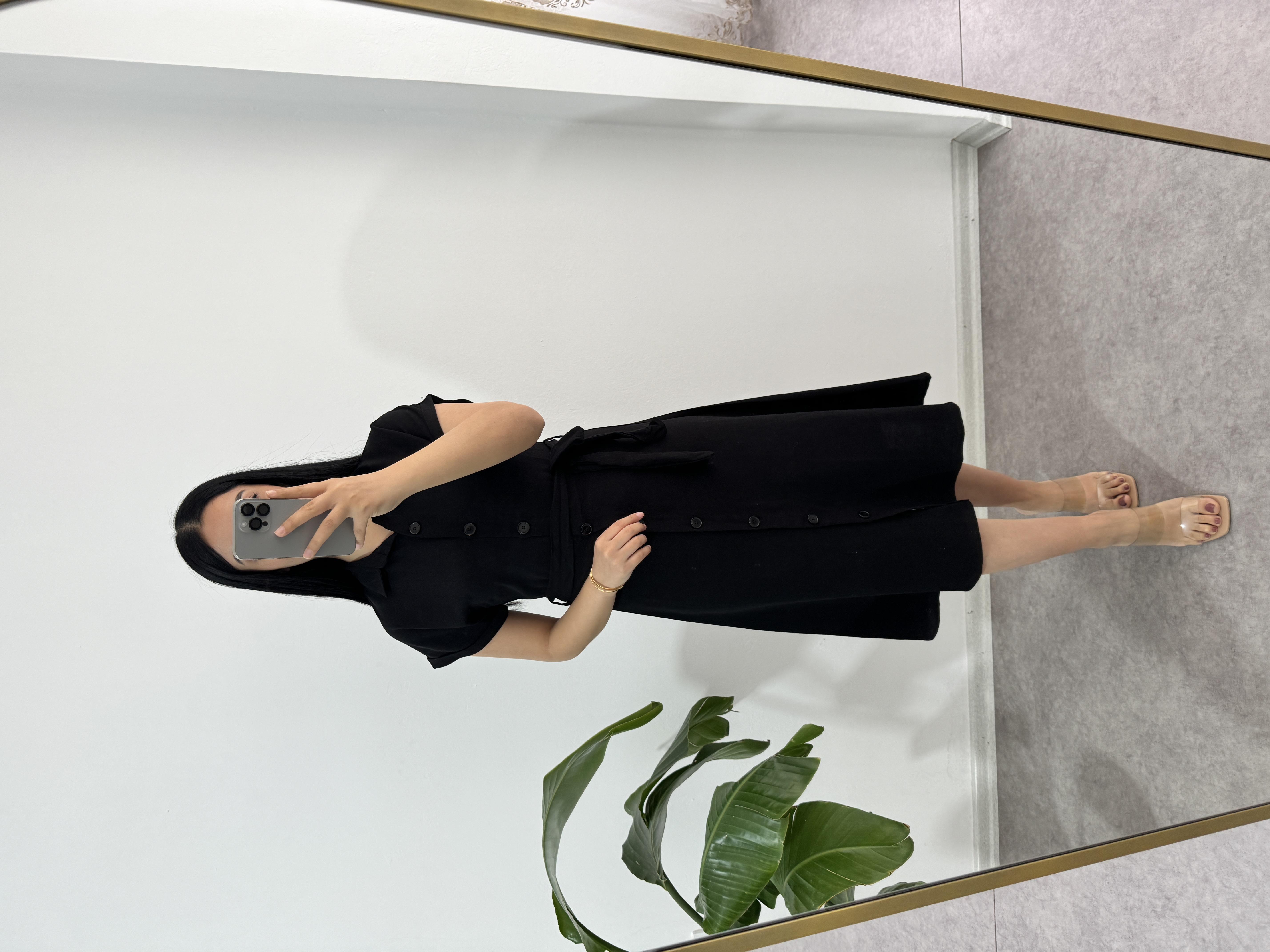 Keten Düğmeli Siyah Elbise