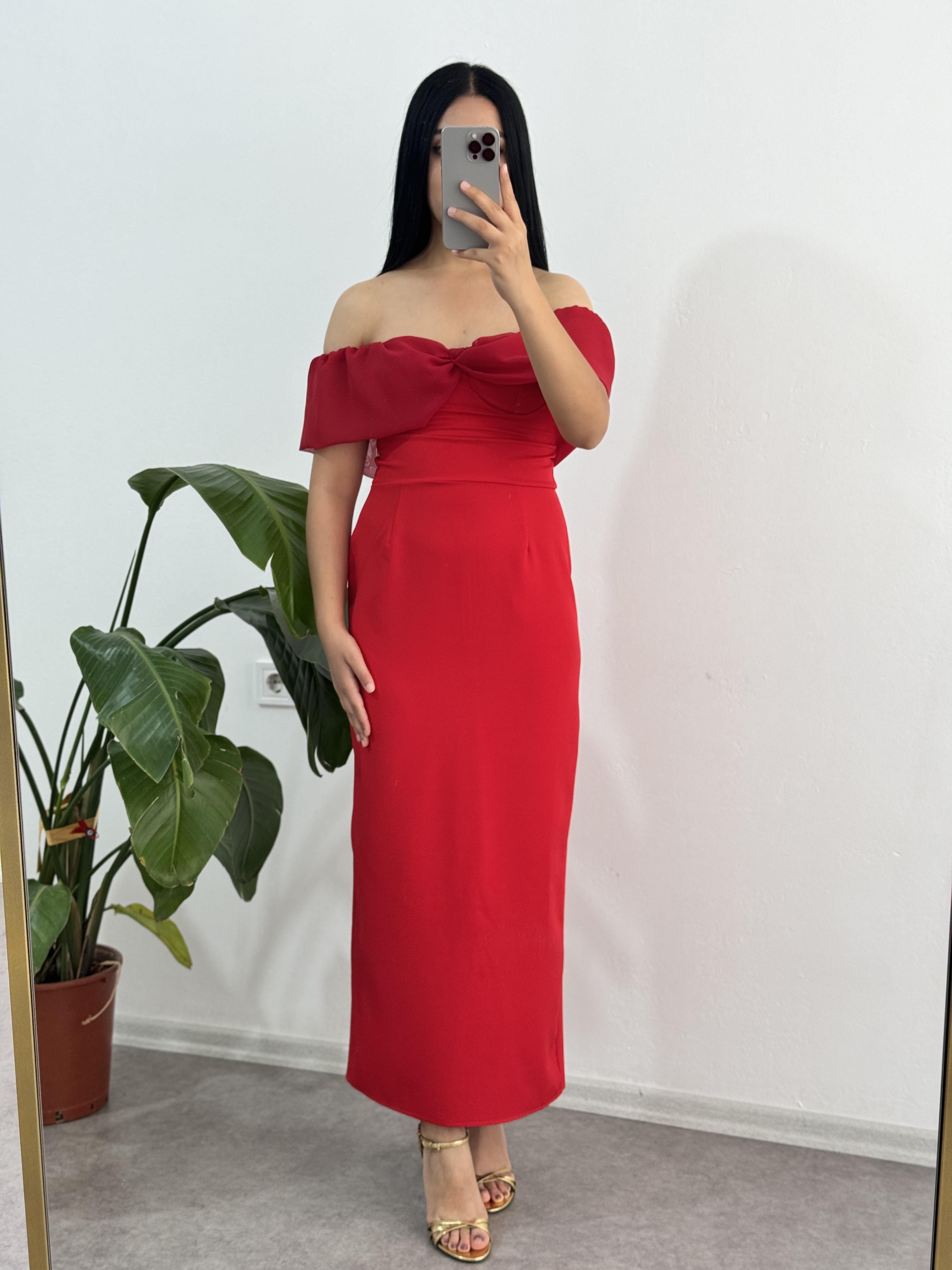 Kırmızı Atlas Kumaş Şifon Kol