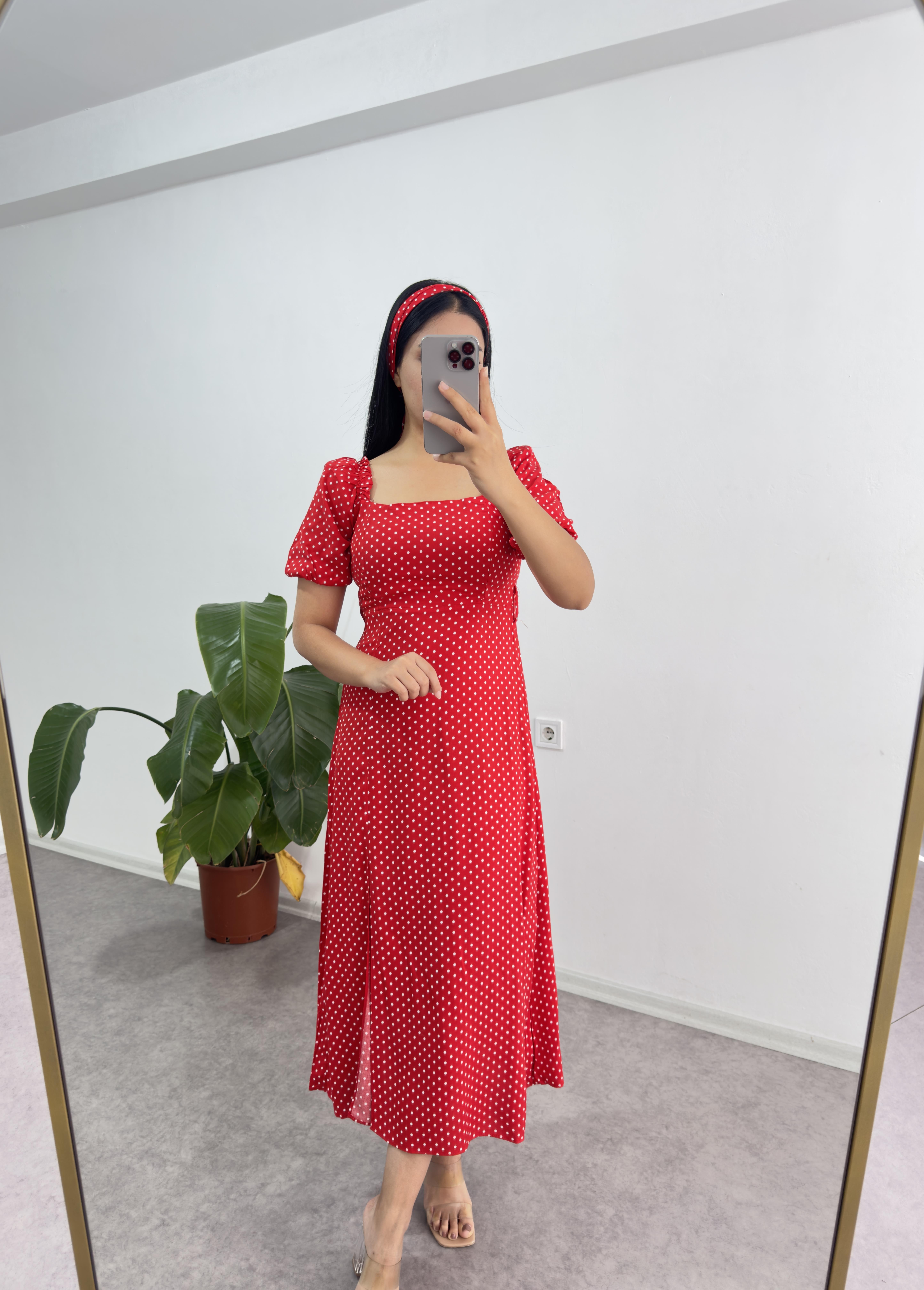 Kırmızı Viskon Puantiyeli Elbise