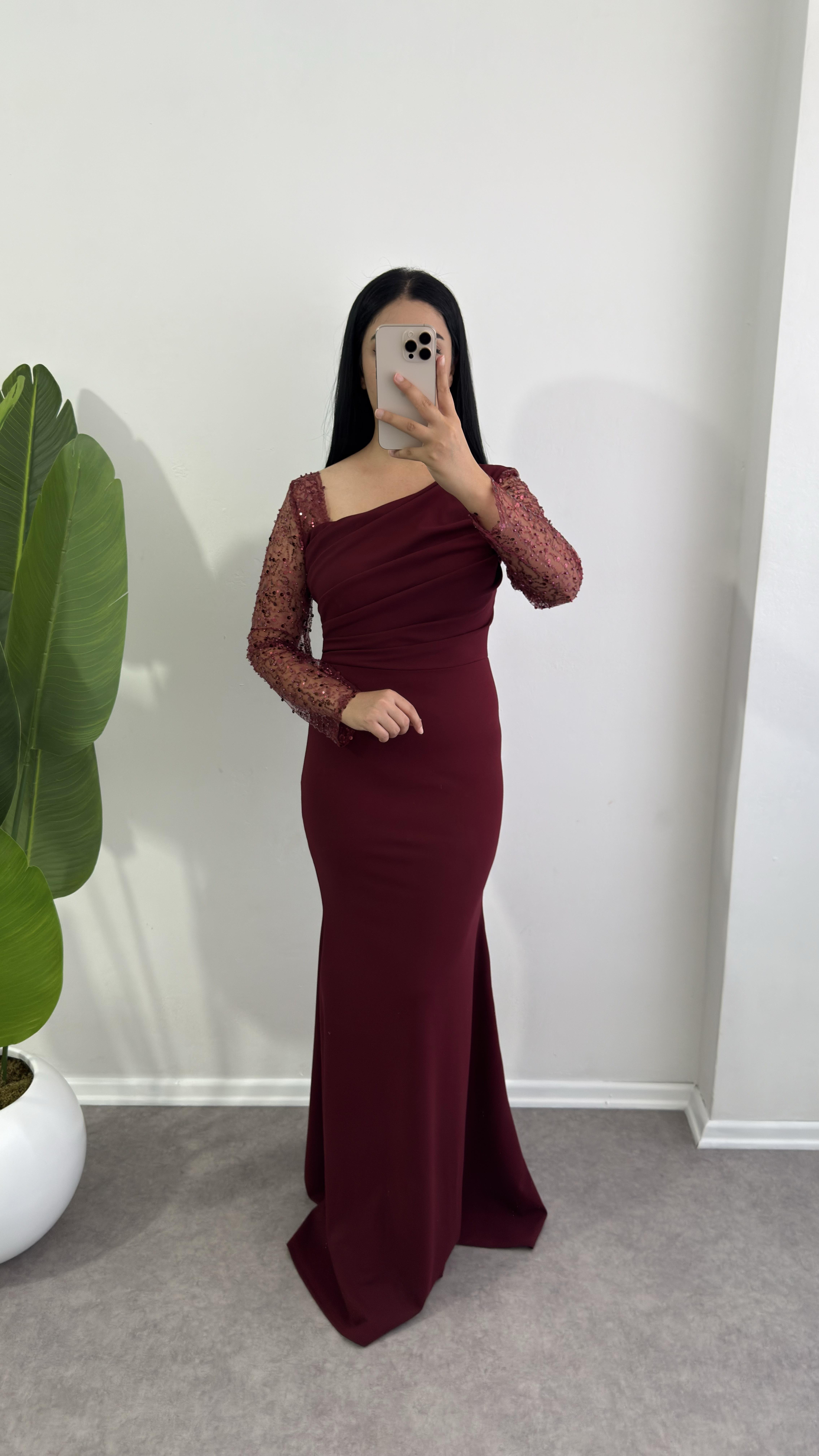 Kollar Payetli Bordo Naca Elbise