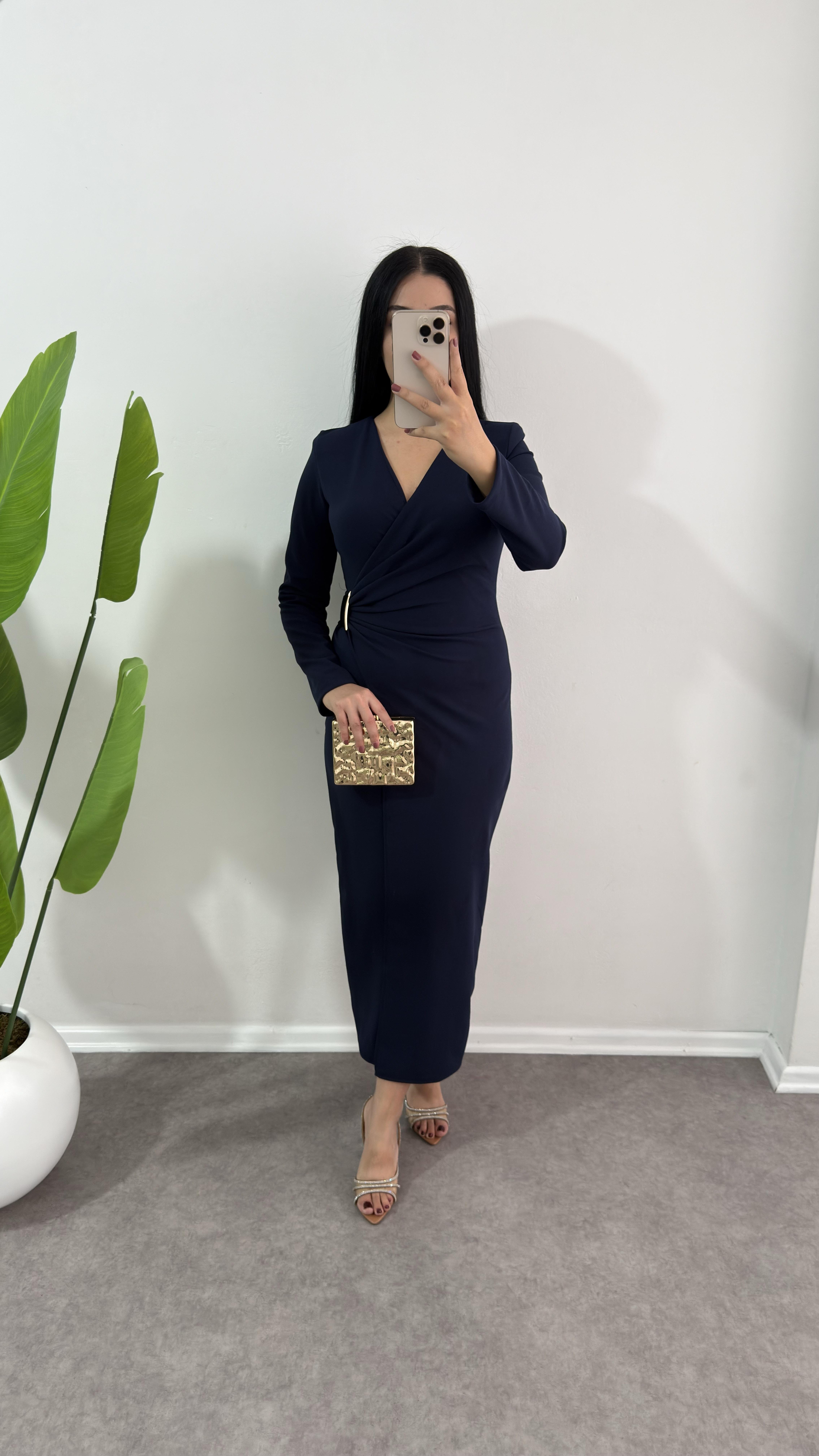 Lacivert Şely Broşlu Elbise 