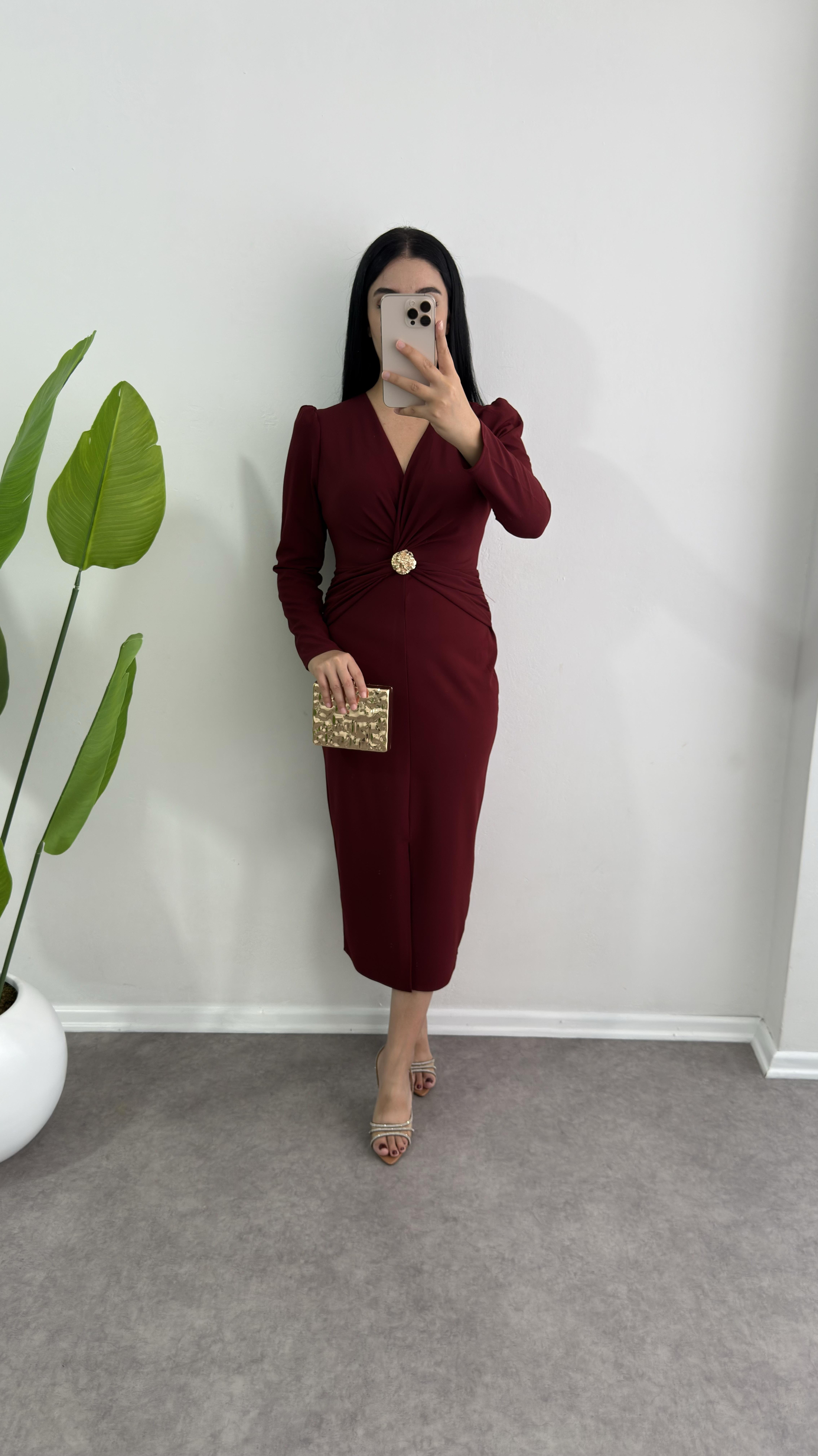 Lasa Bordo Broşlu Elbise