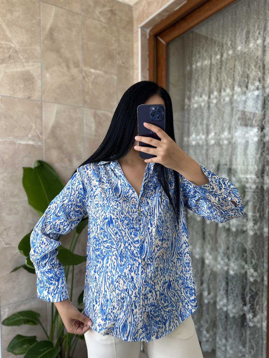 Mavi desenli gömlek