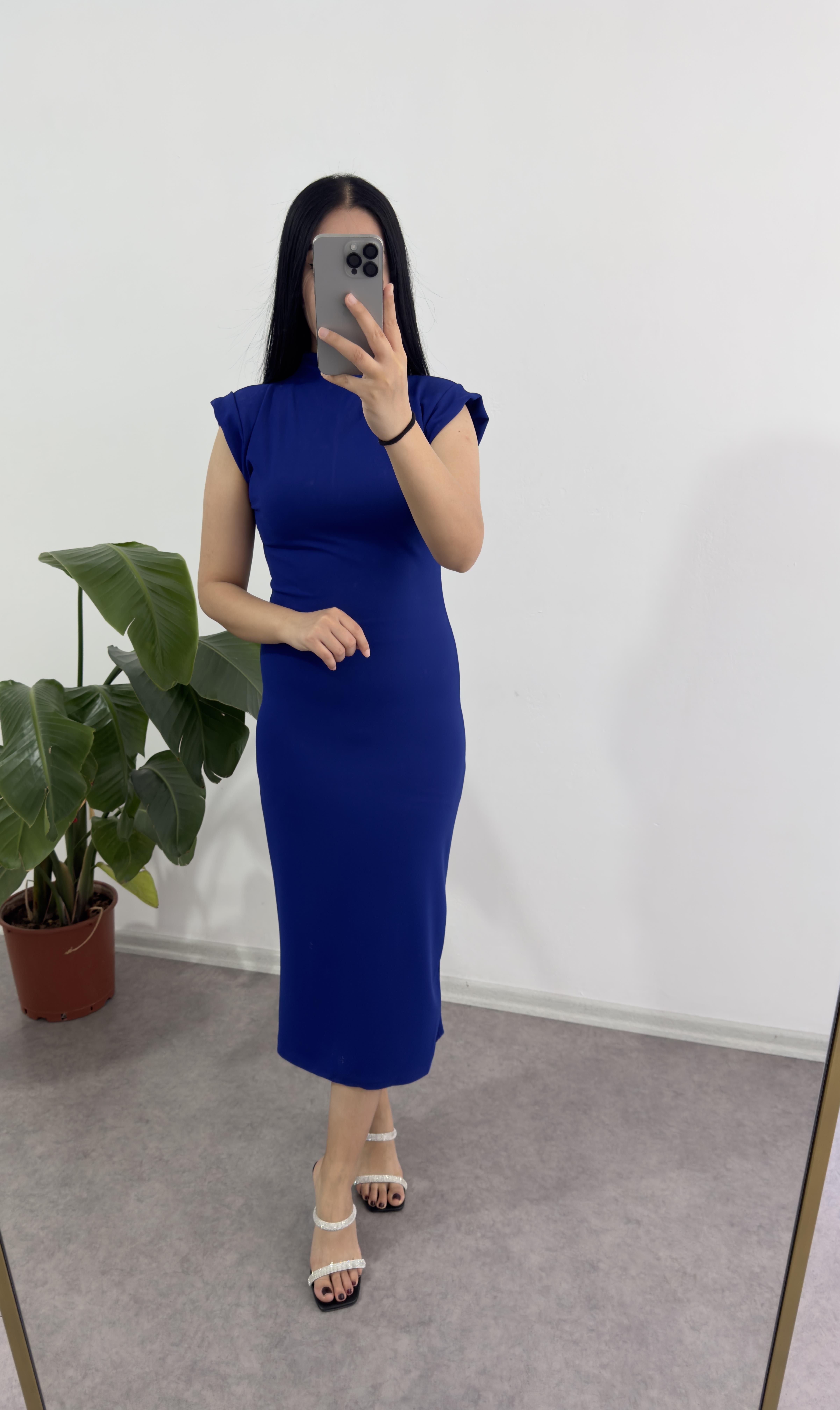 Mavi Dik Yaka Krep Kumaş Elbise