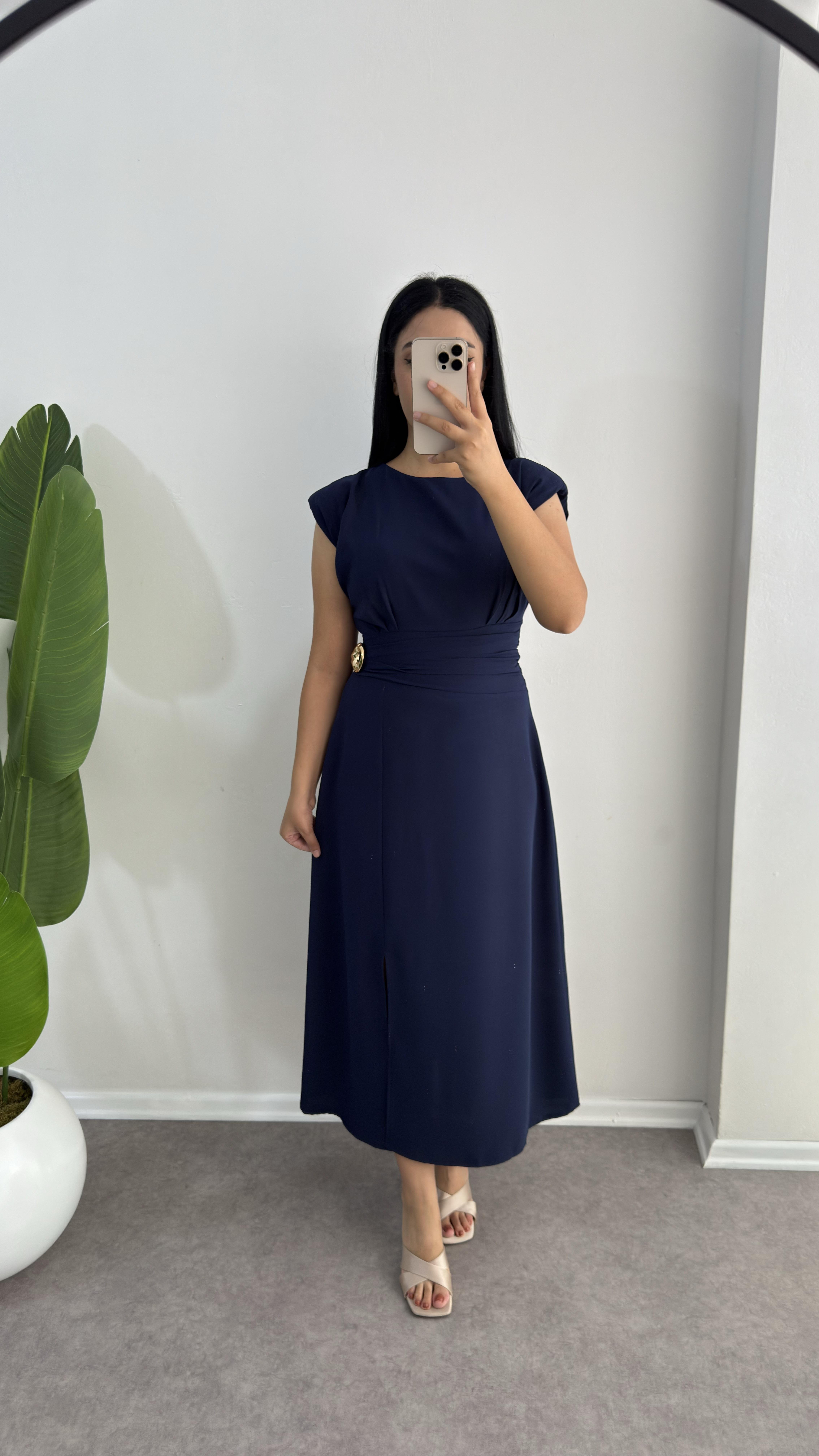 Nanay Lacivert Broşlu Elbise 