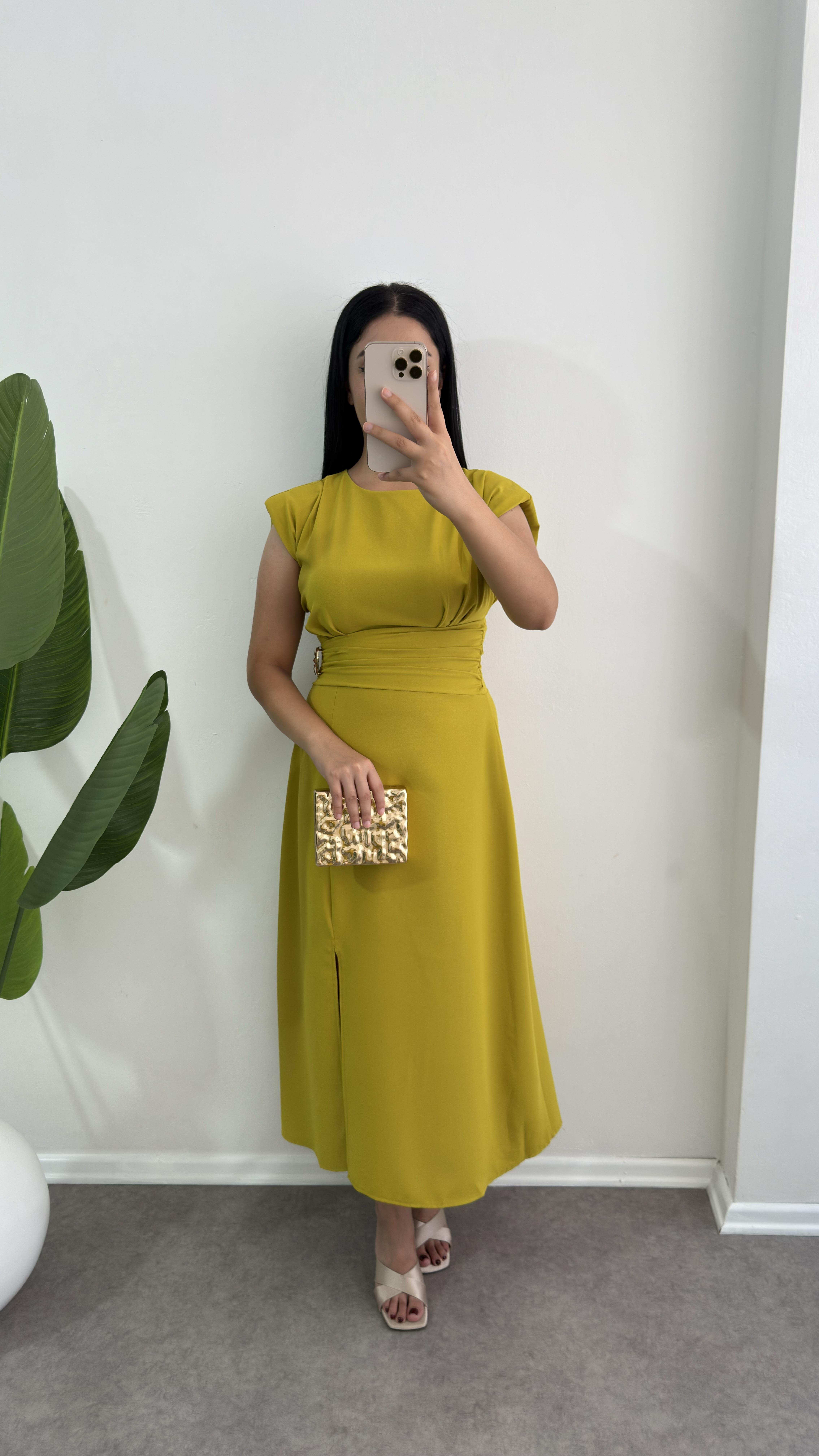 Nanay Yağ Yeşili Broşlu Elbise