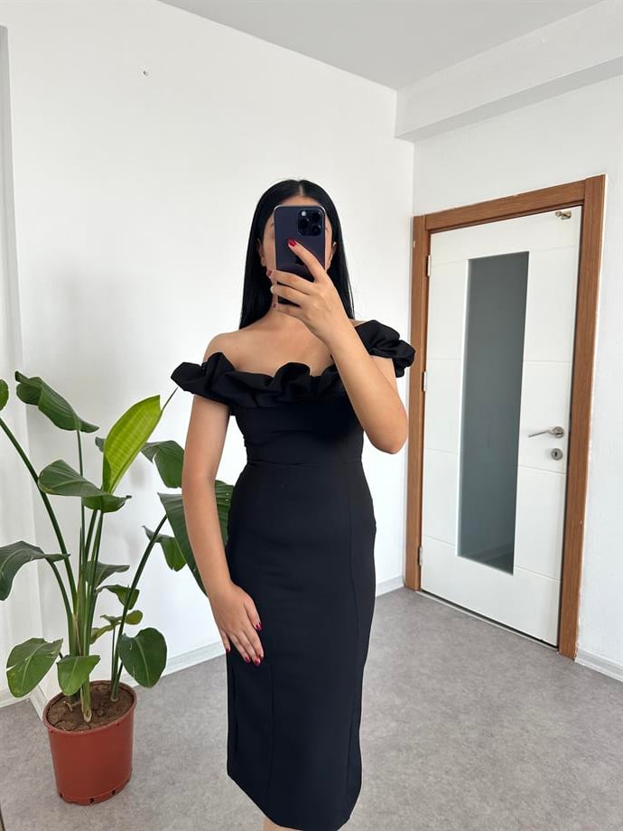 Önü kıvrımlı arkadan yırtmaçlı