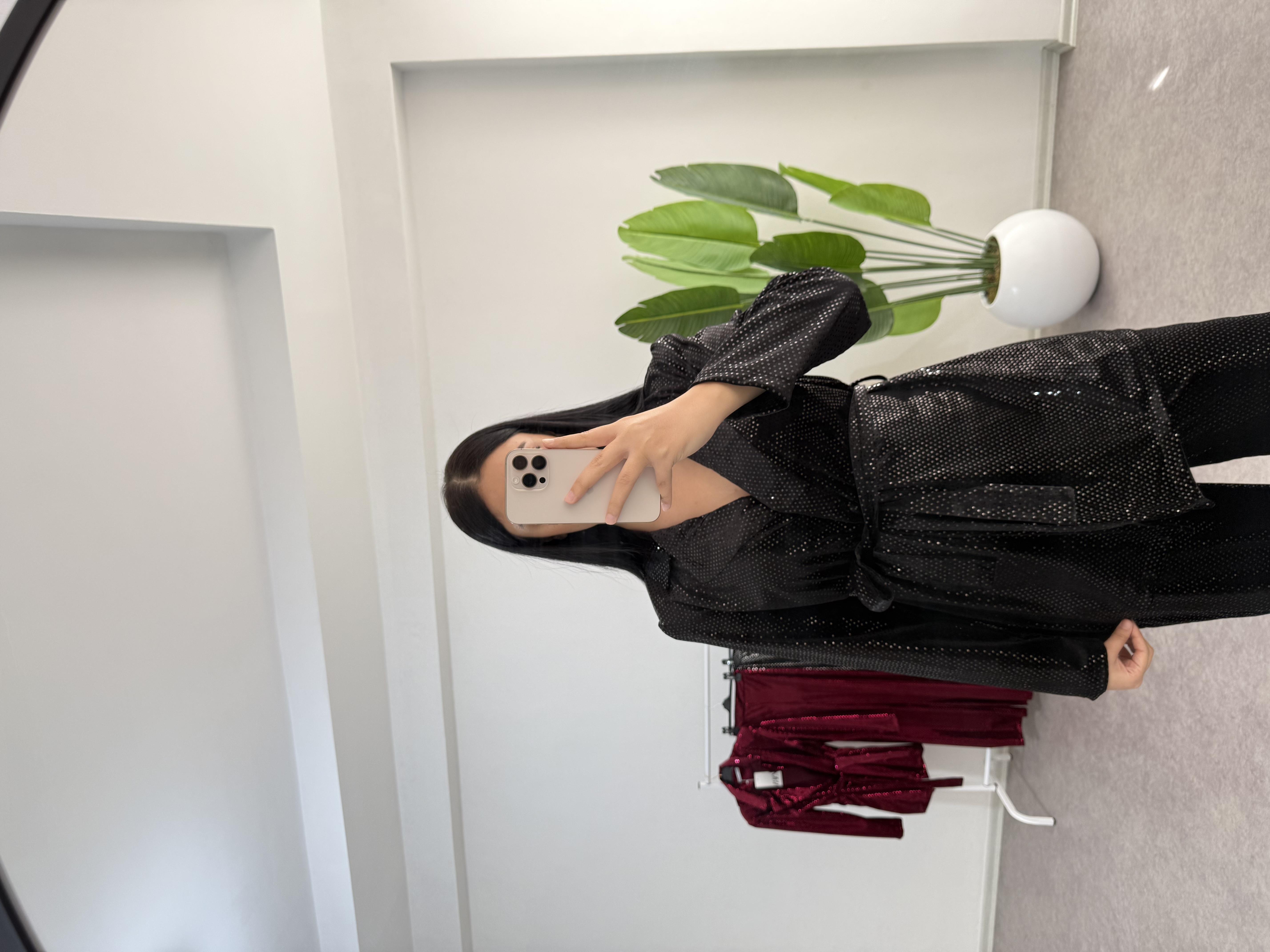 Parlak Kumaş Siyah Takım