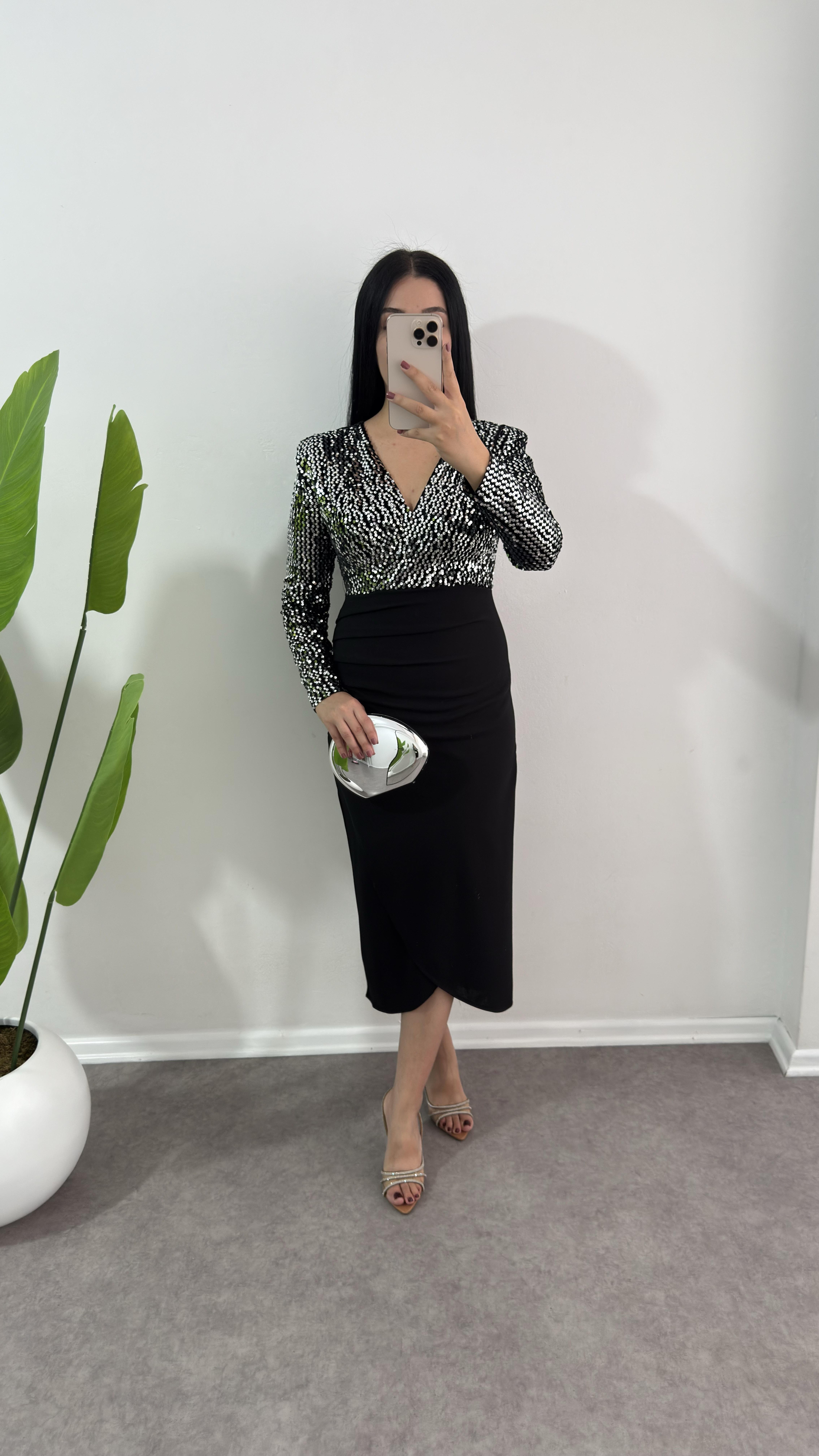 Payetli Merly Gümüş Elbise