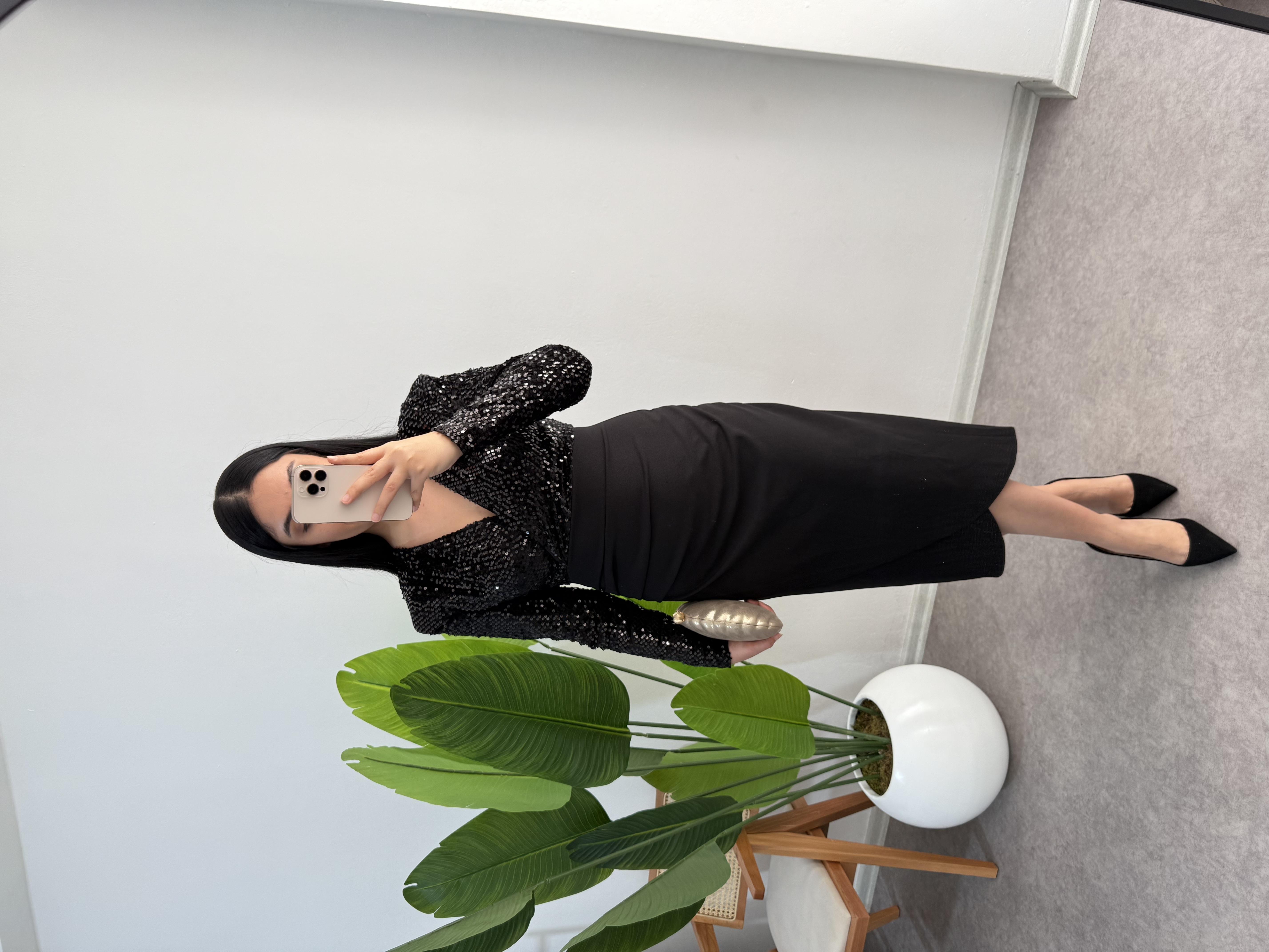 Payetli Siyah Midi Boy Elbise