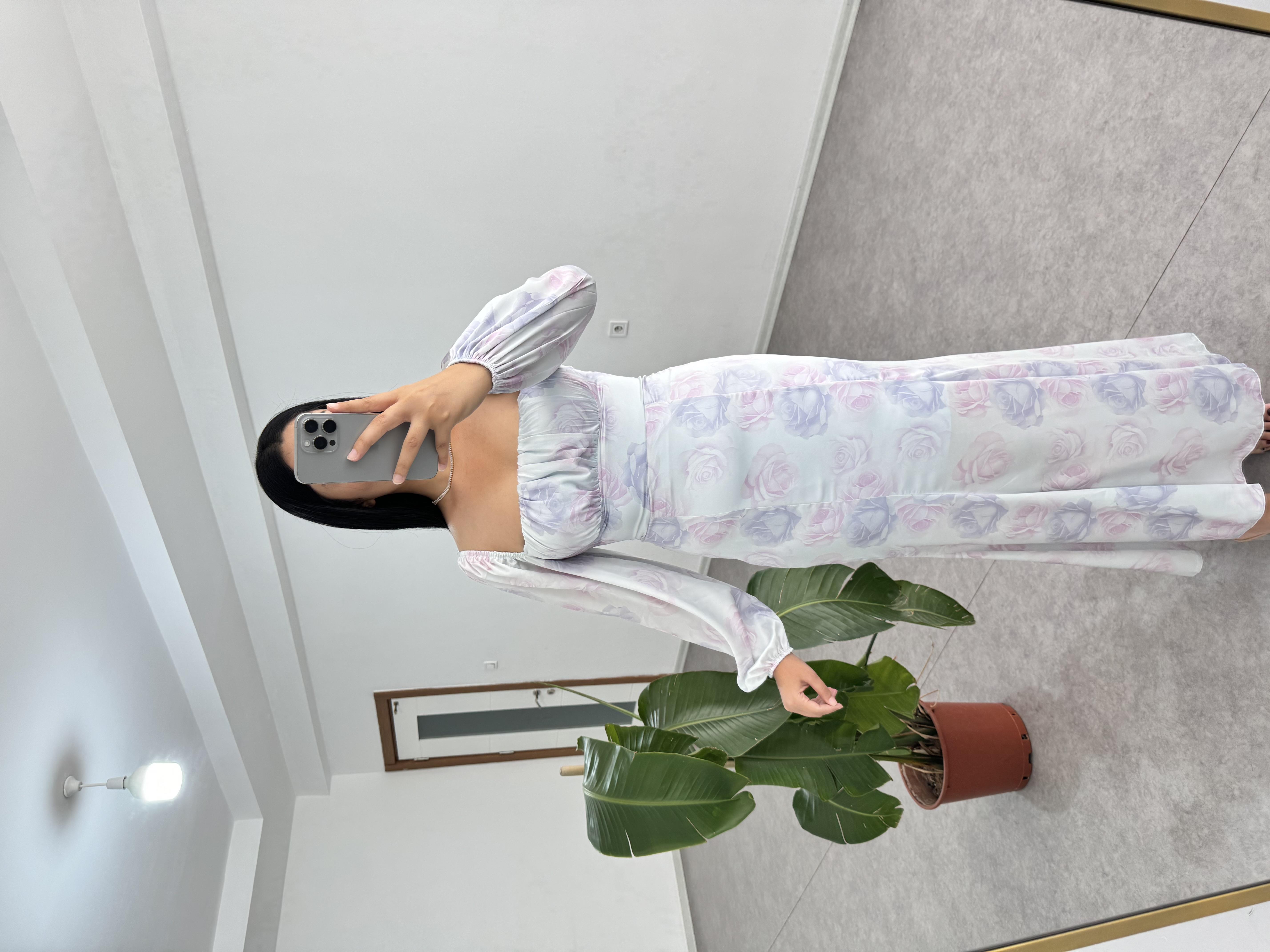 Pinterest Saten Mavi Elbise