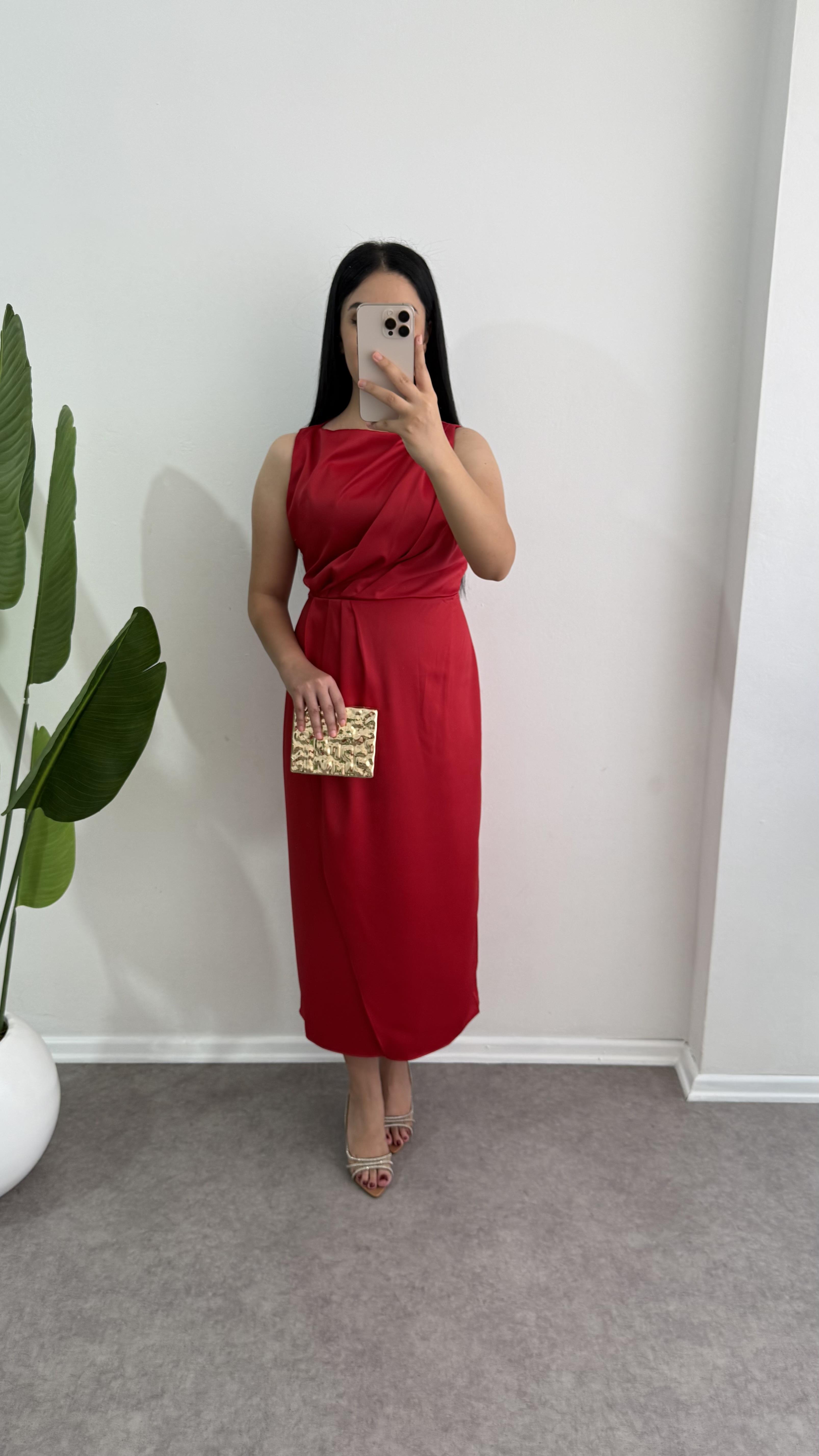 Satén Kırmızı Yazi Elbise