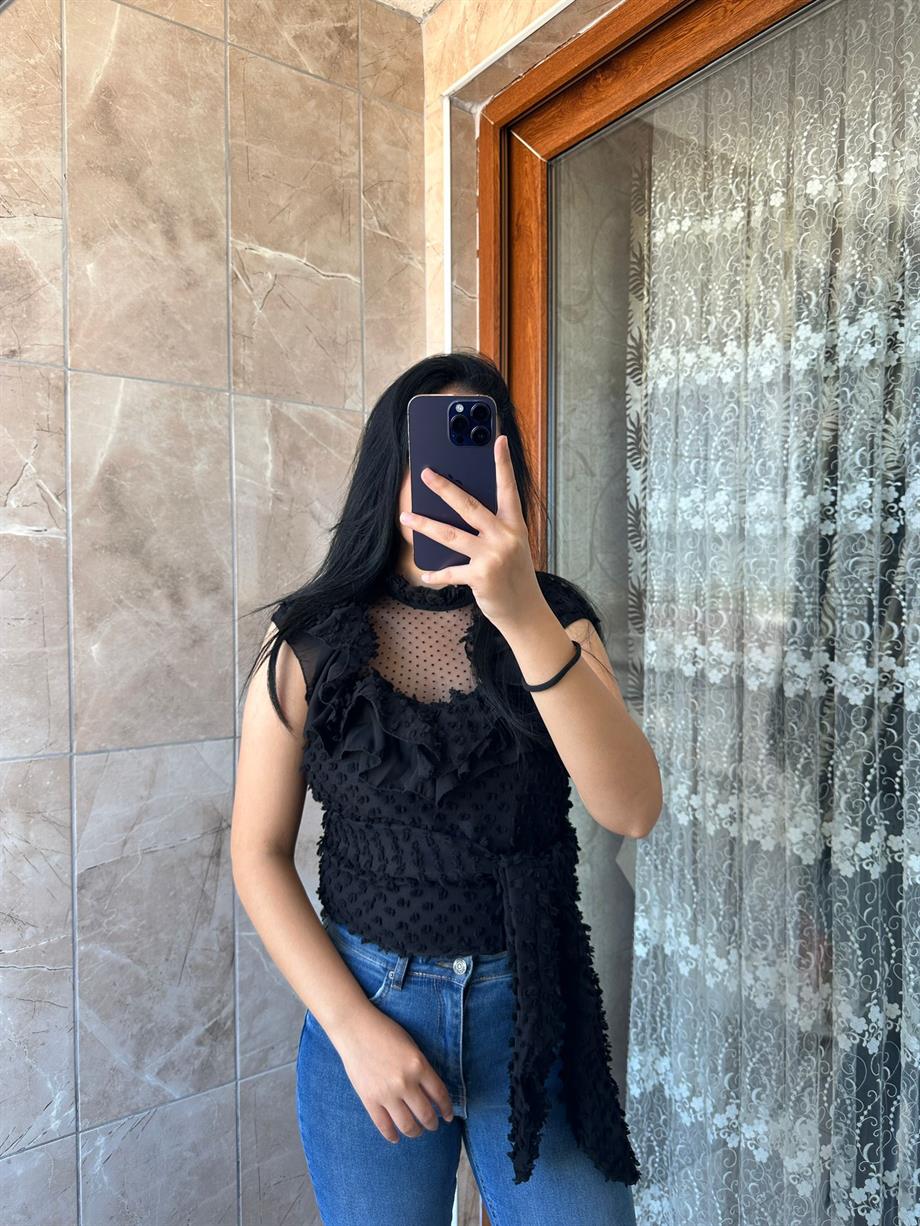 SİYAH BELDEN BAĞLAMALI BLUZ