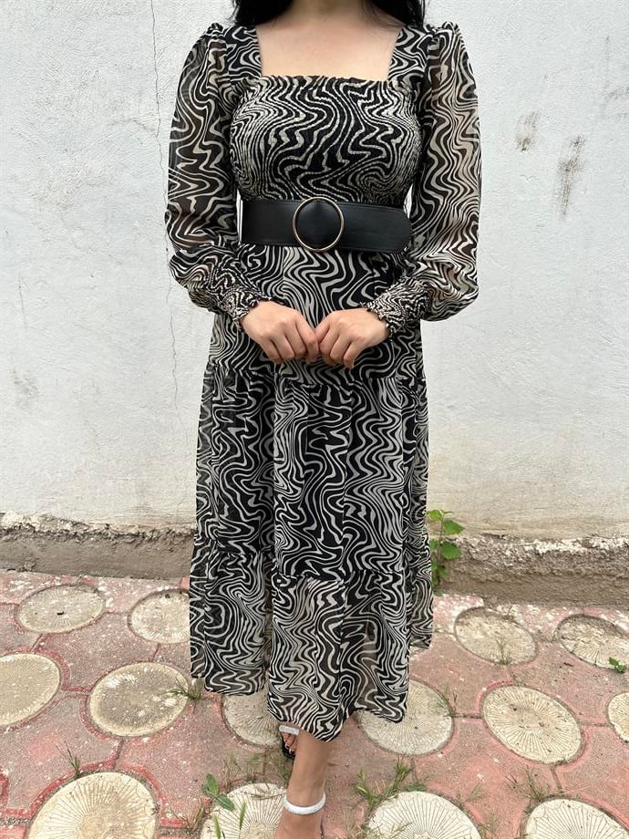 Siyah beyaz kemerli elbise