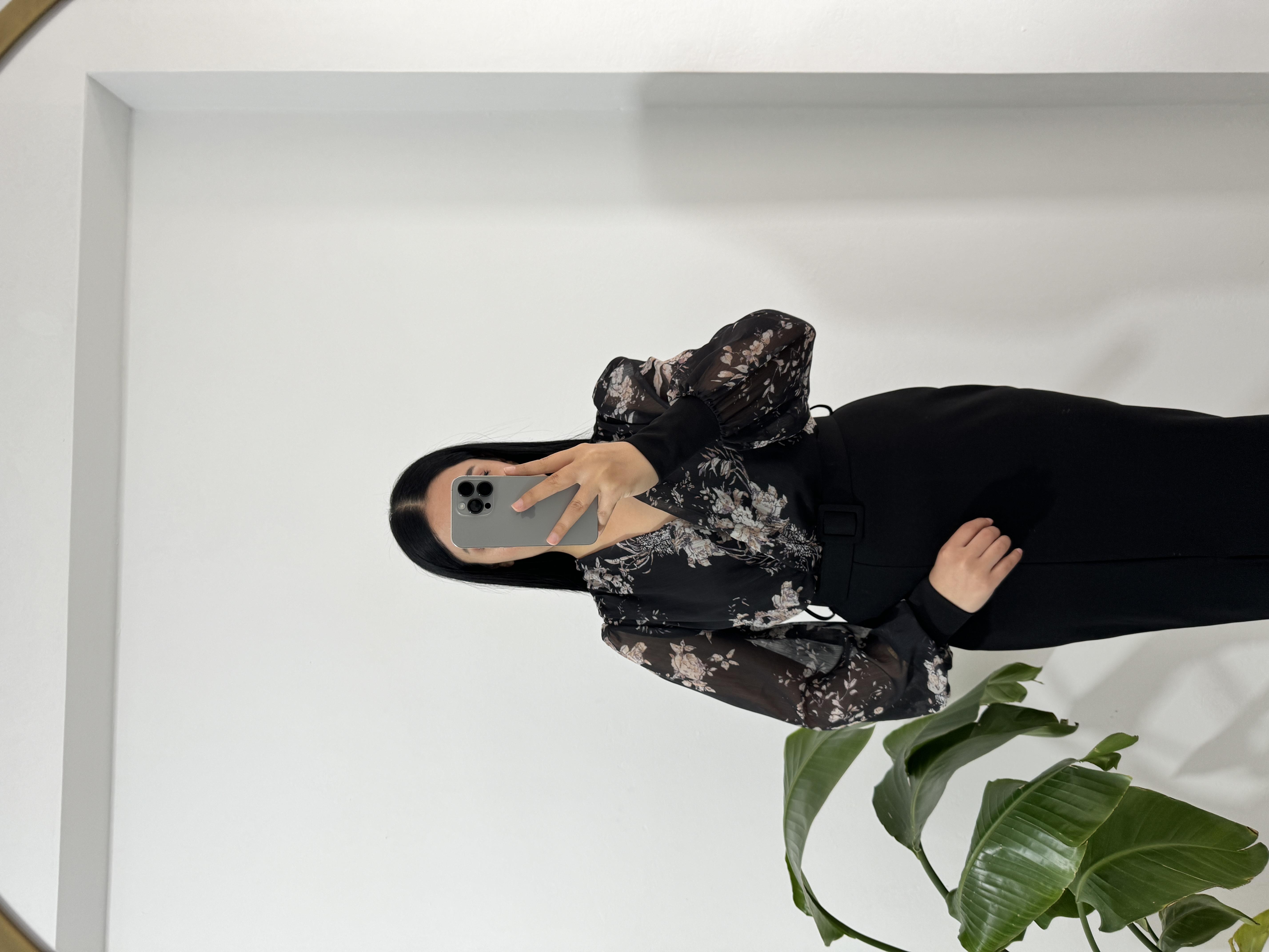 Siyah Krep Kumaş Elbise 