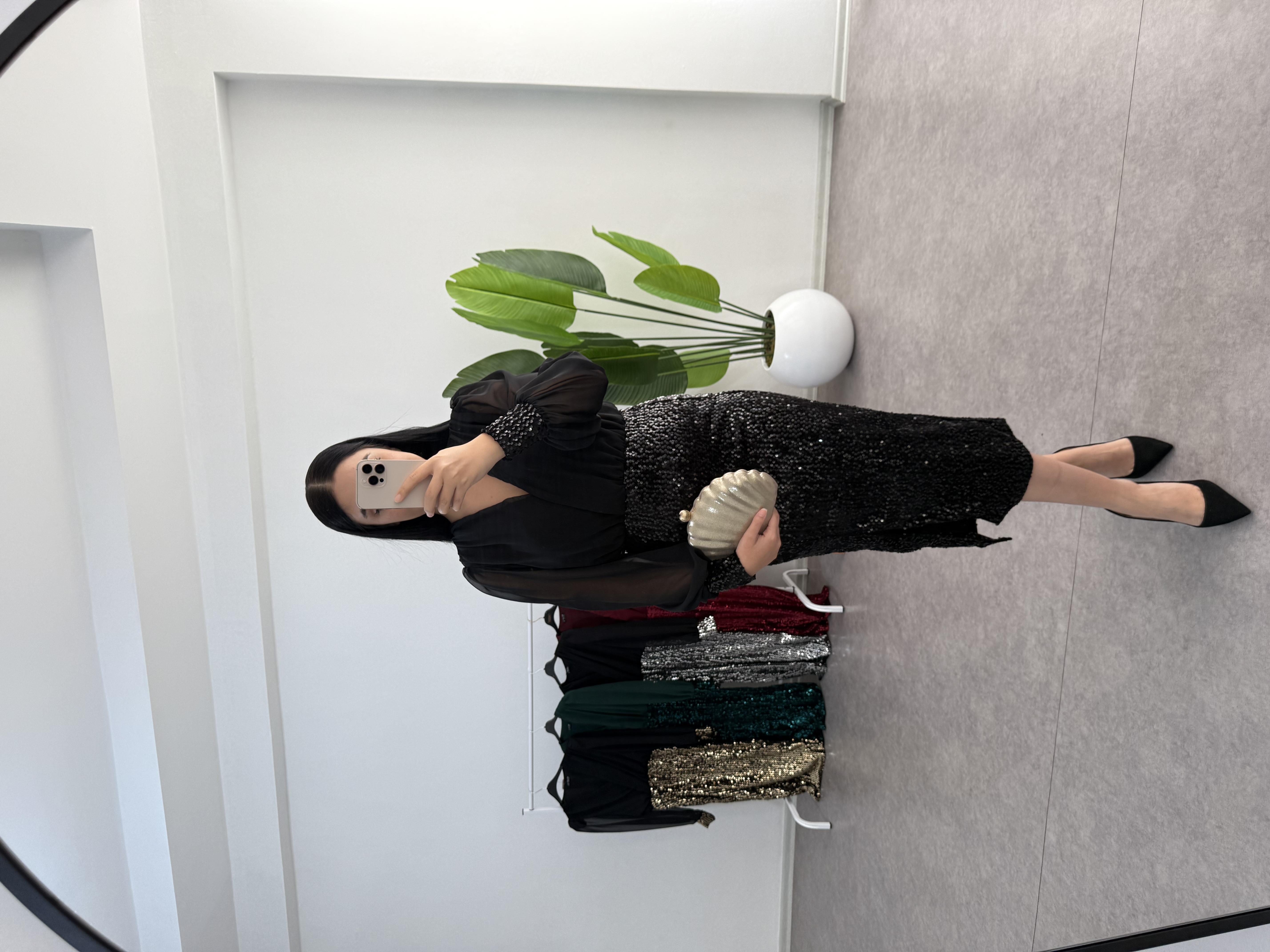 Siyah Payetli Takım