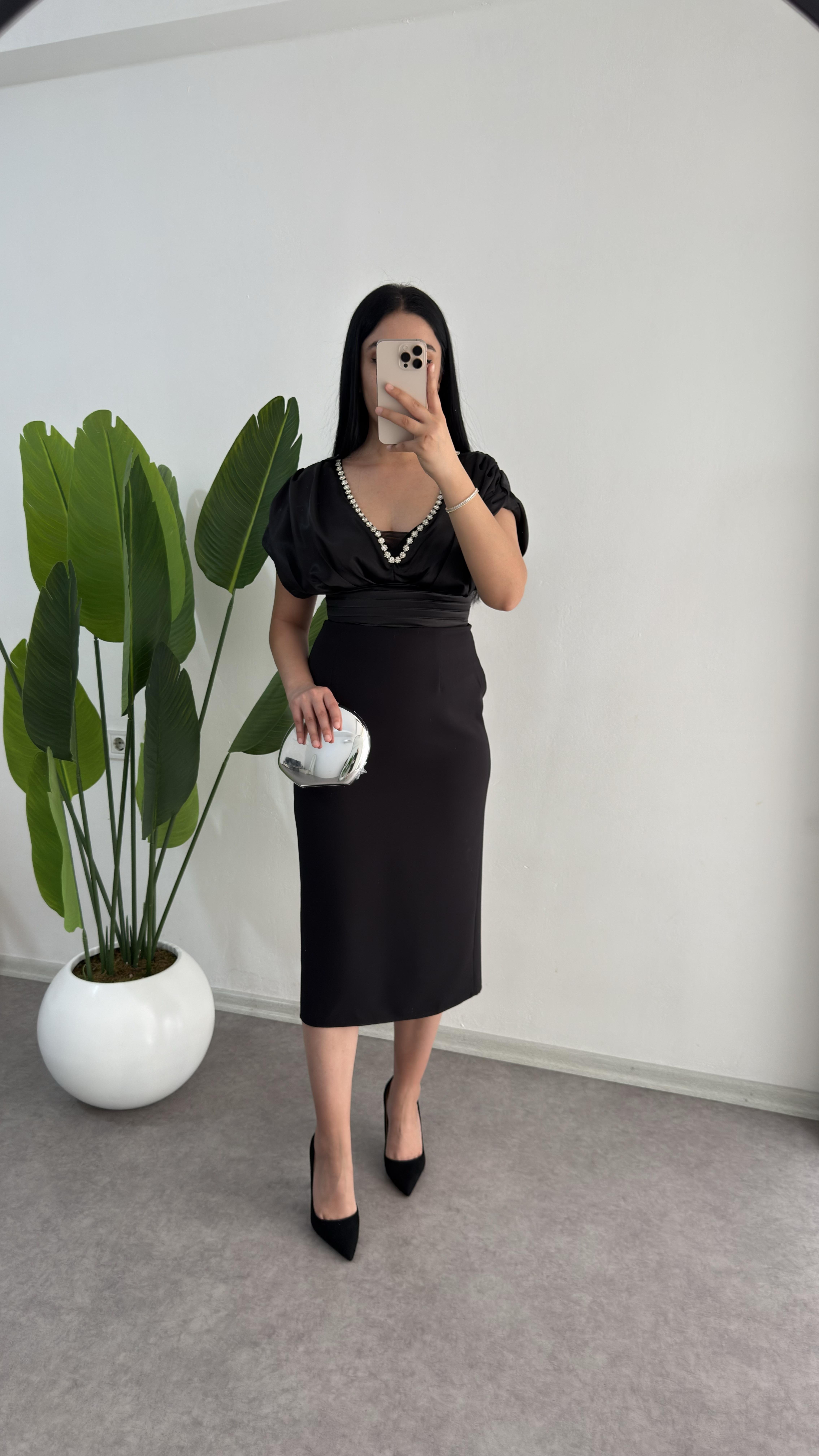 Taşlı Deva Siyah Elbise