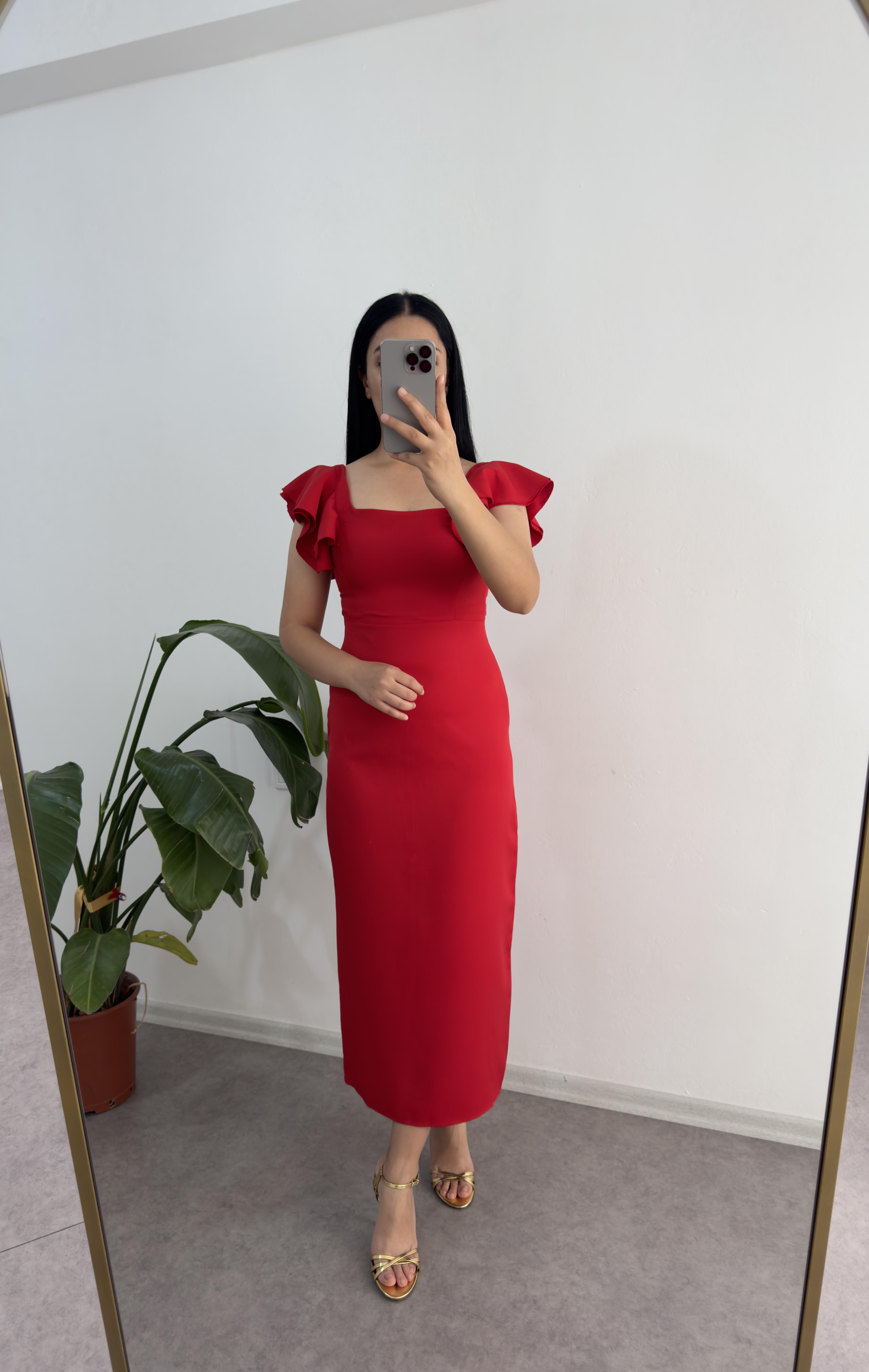 Volanlı Kol Kırmızı Elbise