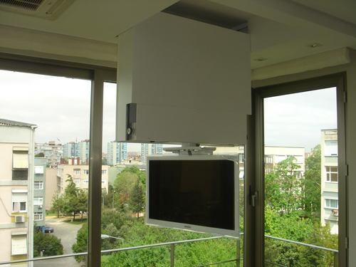 55 İnç Tavan Lift Açılır Ve Döner Tv Sistemi