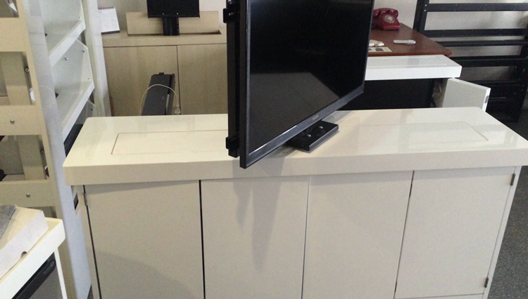 55 İnç Otomatik Kapaklı Dikey Hareketli Ve 330 Dönen Tv Lift Mekanizma Sistemi