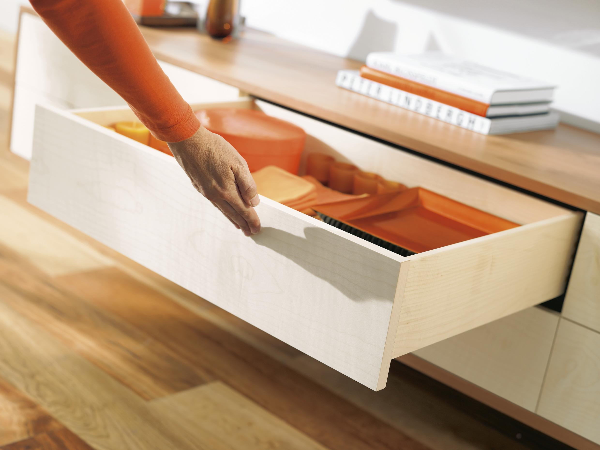 550f4500t Blum Tek Açılım Tipon Basaç Ray 45 Cm