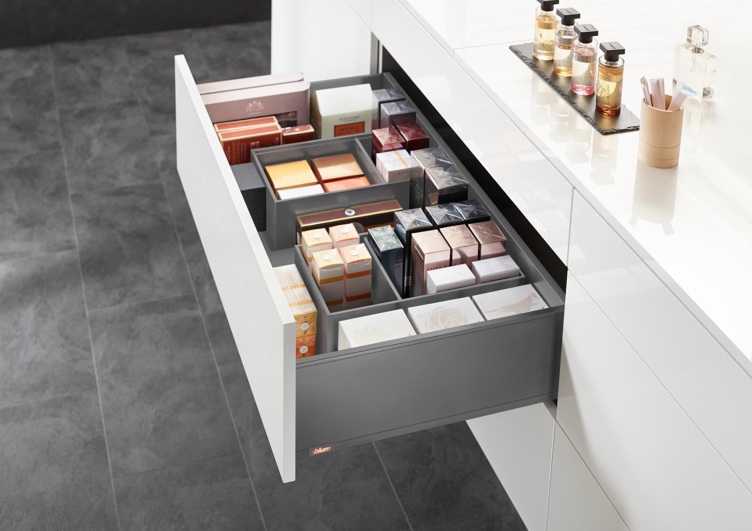 Blum Legrabox Pure C Yüksek Yanak 35 Cm. Frenli Blumotion Orion Gri Antrasit