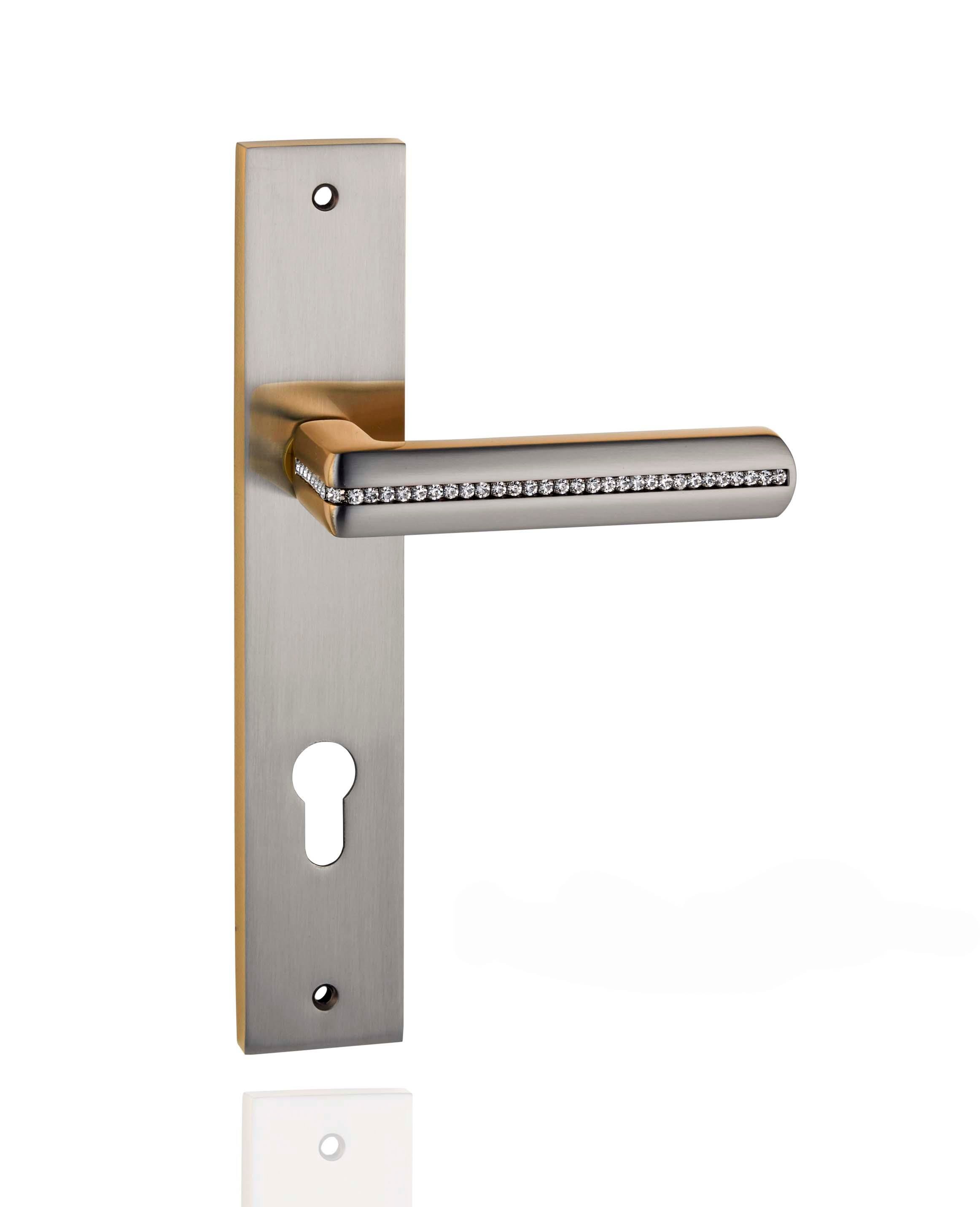 Roma Taşlı Aynalı & Rozetli Kapı Kolu 