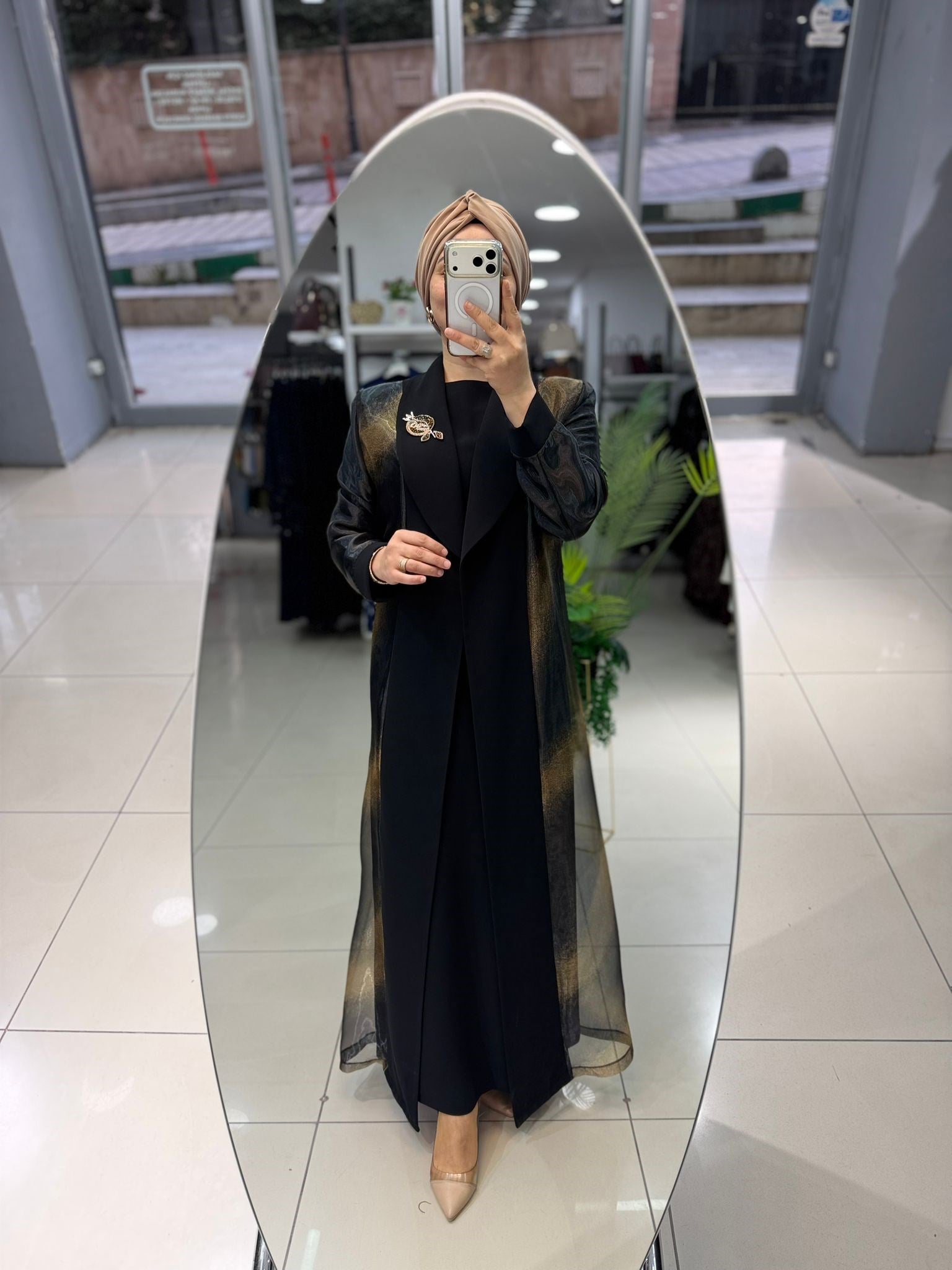 2613 Abaya