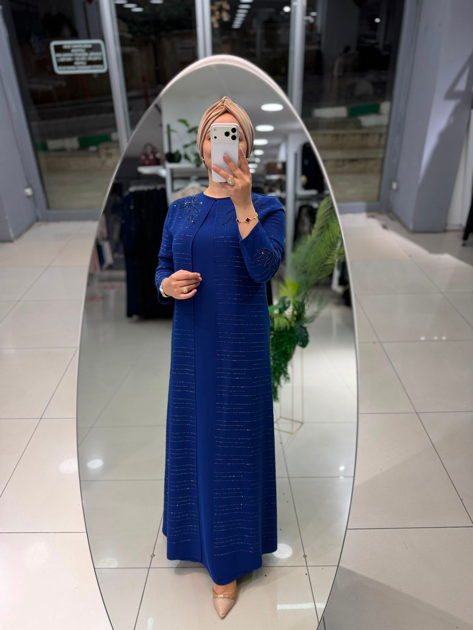 3107 Abaya