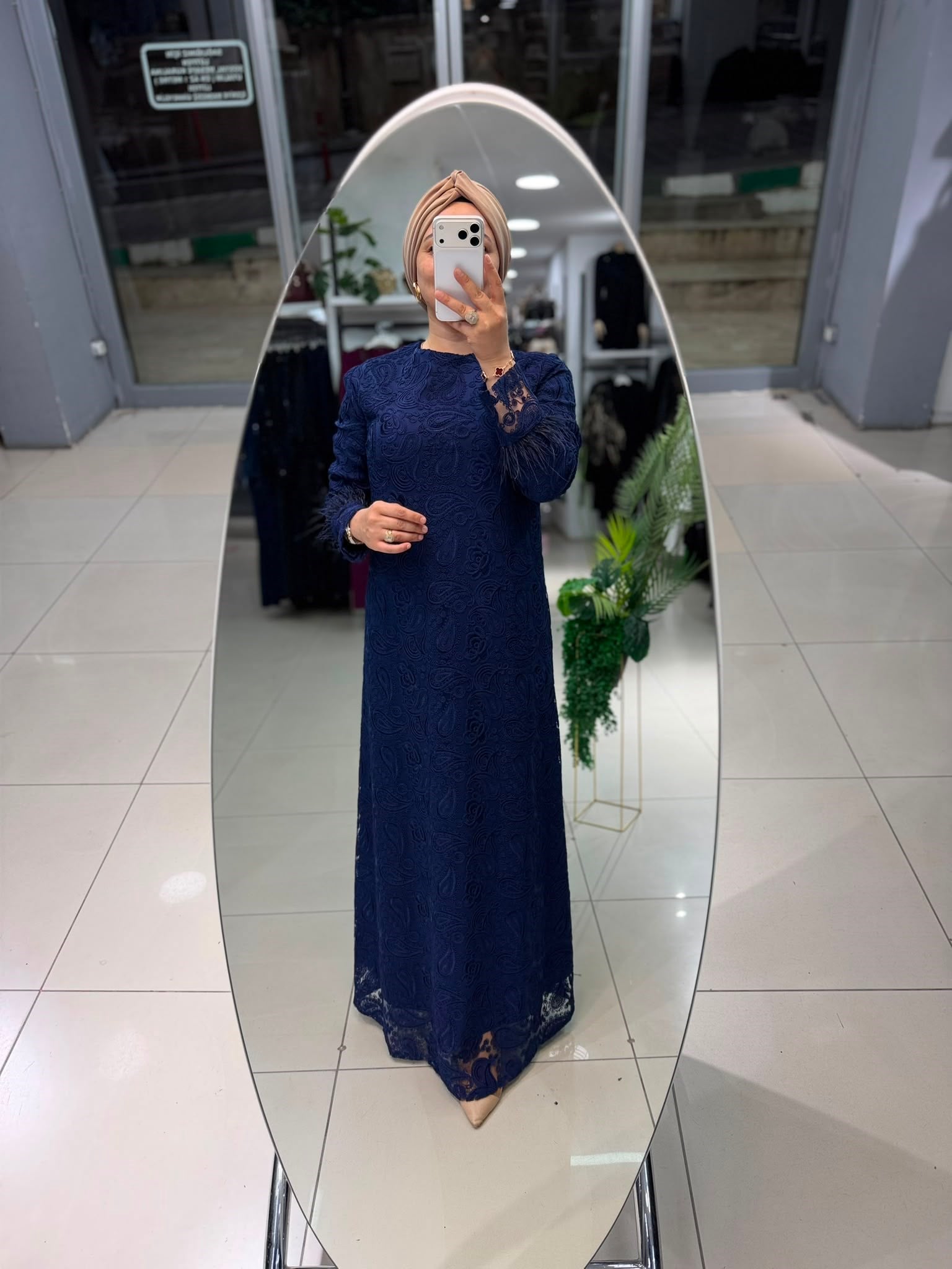 3167 Abaya 