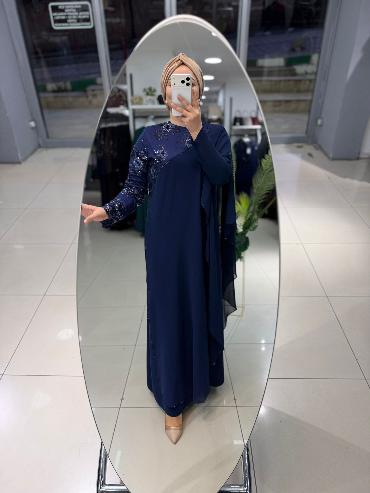 3645 Abaya