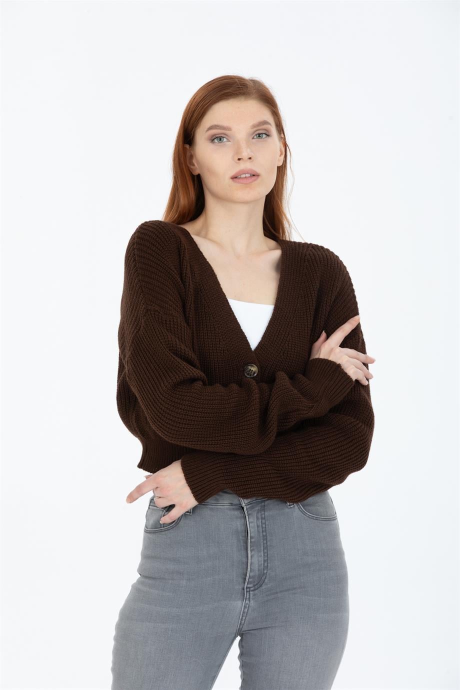 Düğme Detaylı Oversize Crop Hırka Kahverengi